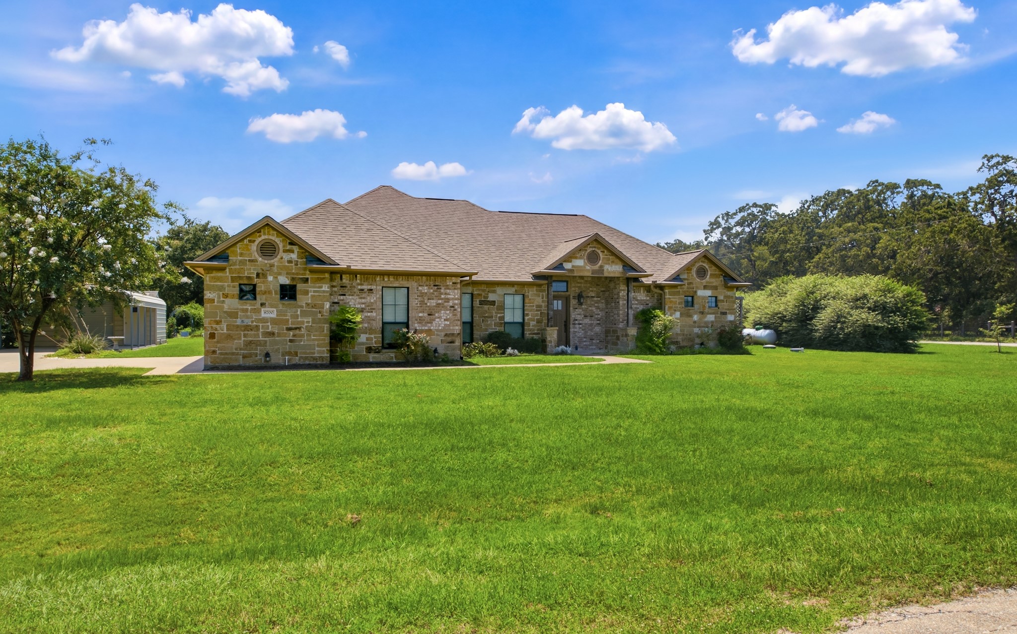 8700 Tejas Ranch Loop Property Photo 2