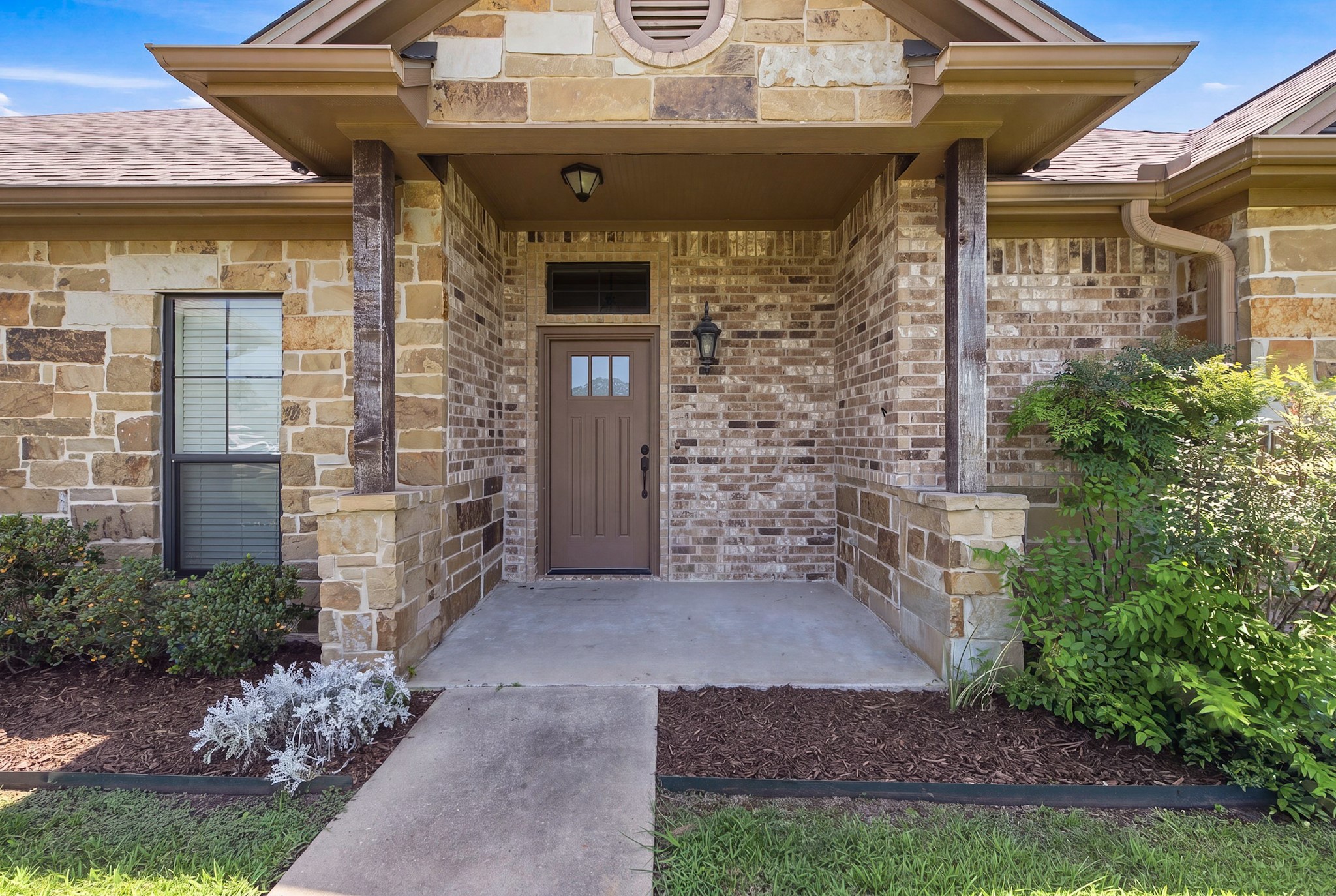 8700 Tejas Ranch Loop Property Photo 3