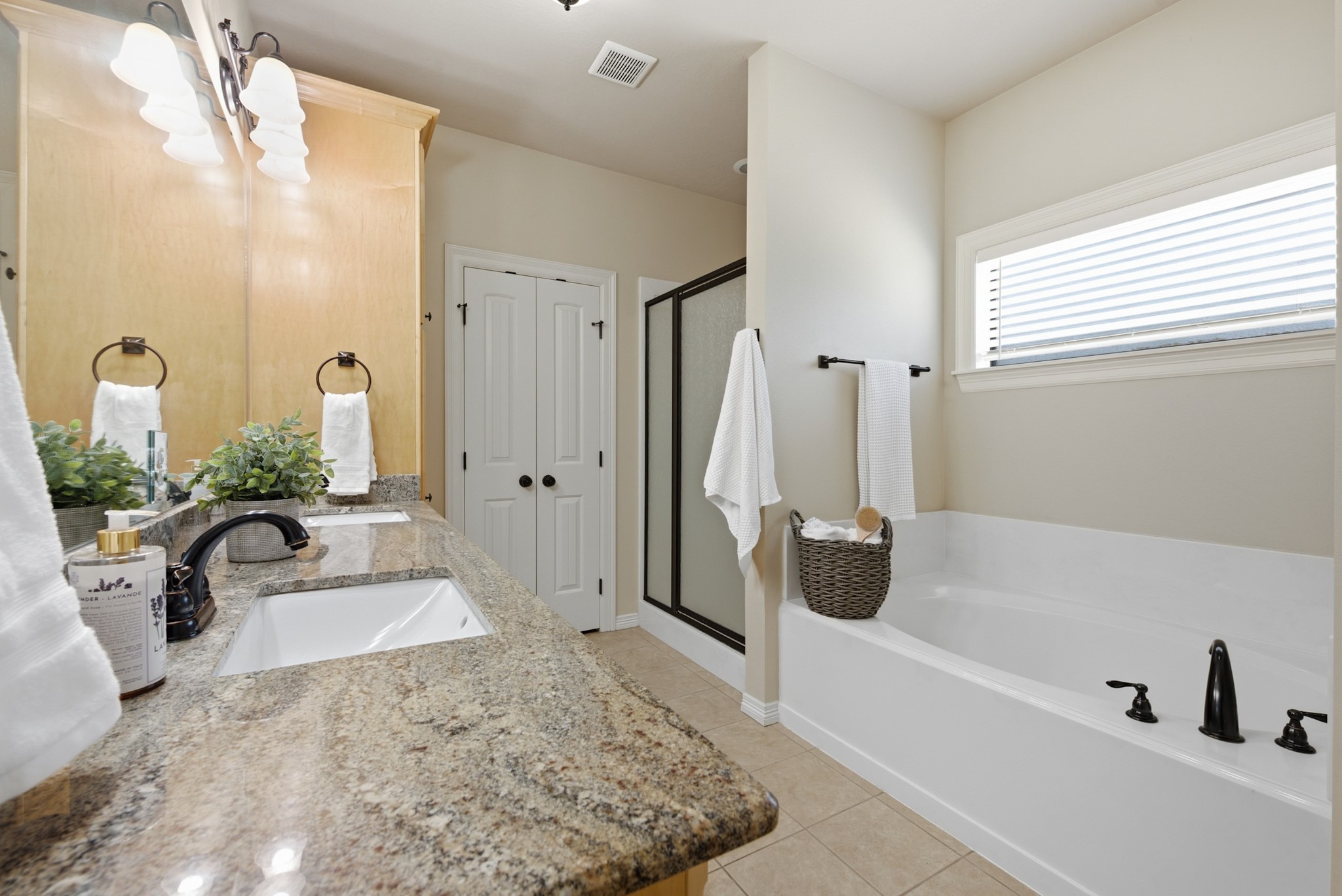 8700 Tejas Ranch Loop Property Photo 22