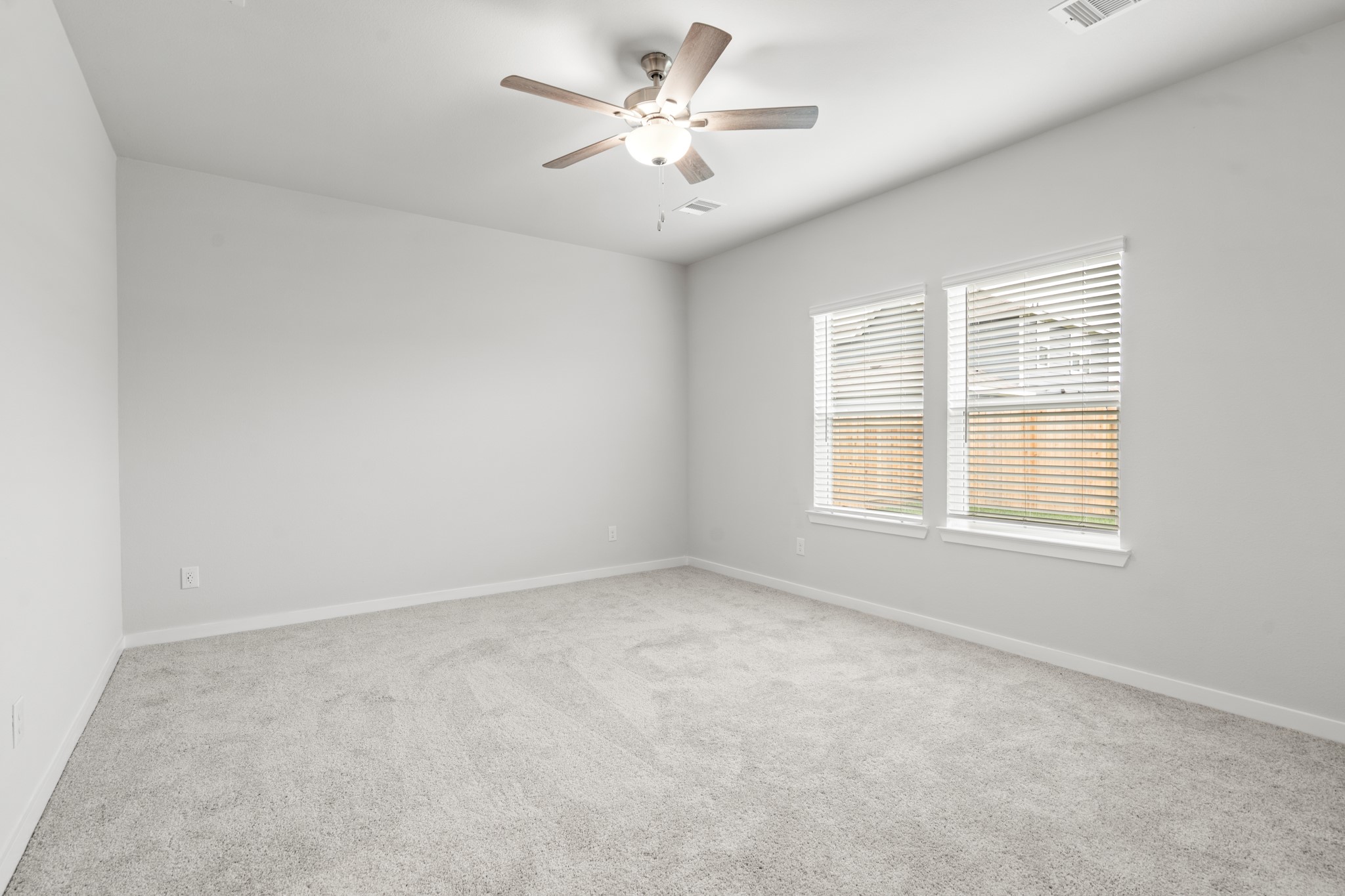 4010 Windy Whisper Drive Property Photo 15
