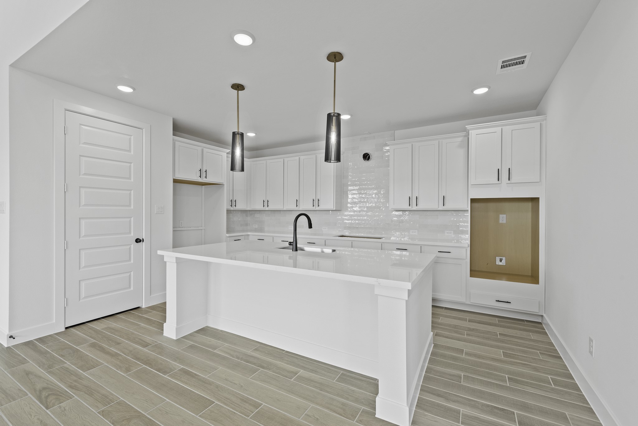 26718 Stardust Meadow Court Property Photo 6