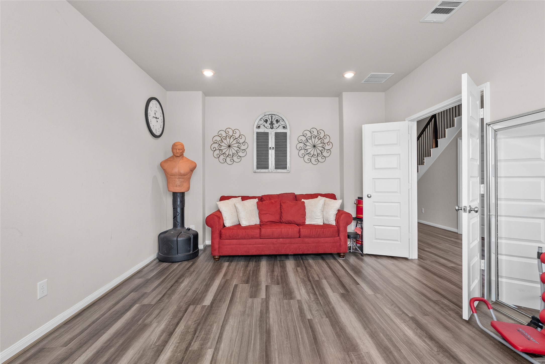 10112 Hermann Trace Property Photo 6
