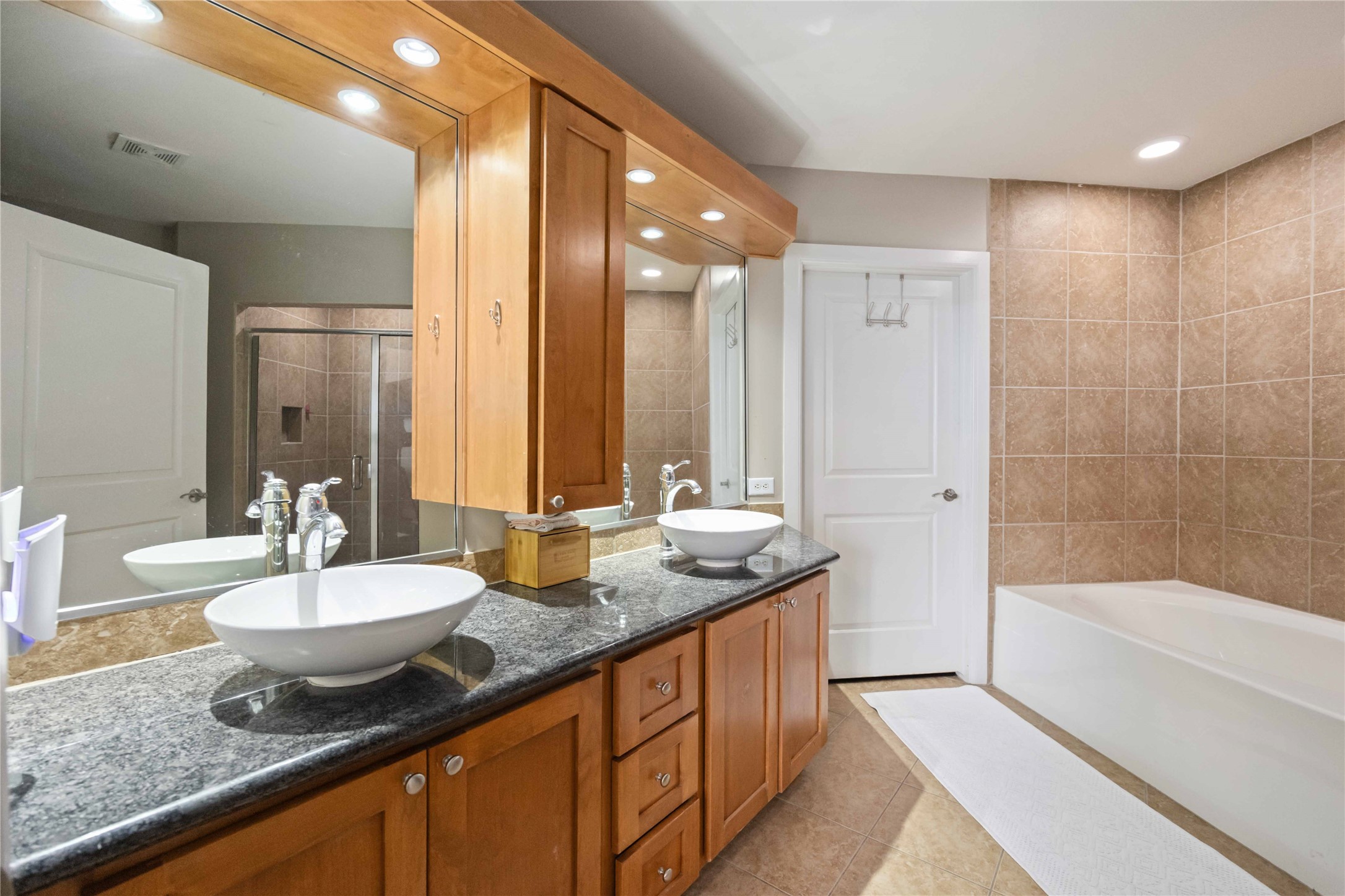 1010 Rosine Street 35 Property Photo 22