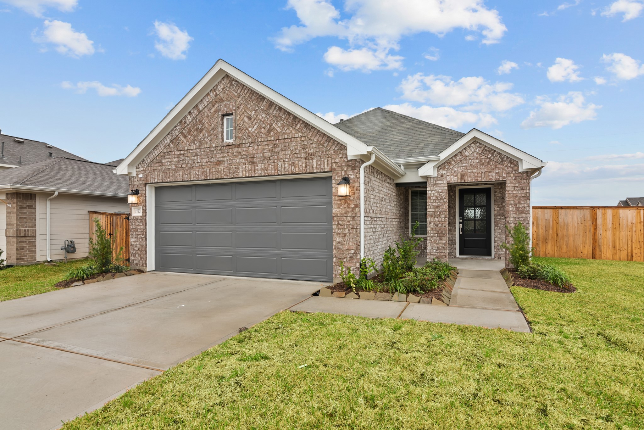 17531 Grand Fir Lane Property Photo 1
