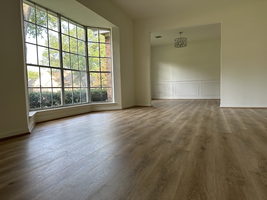 9718 Truscon Drive Property Photo 3