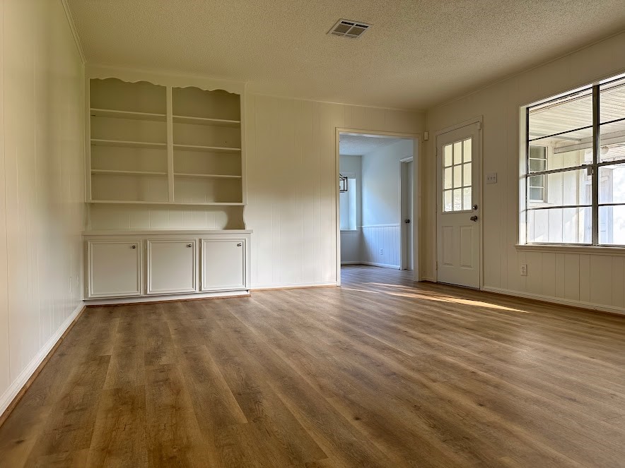 9718 Truscon Drive Property Photo 10