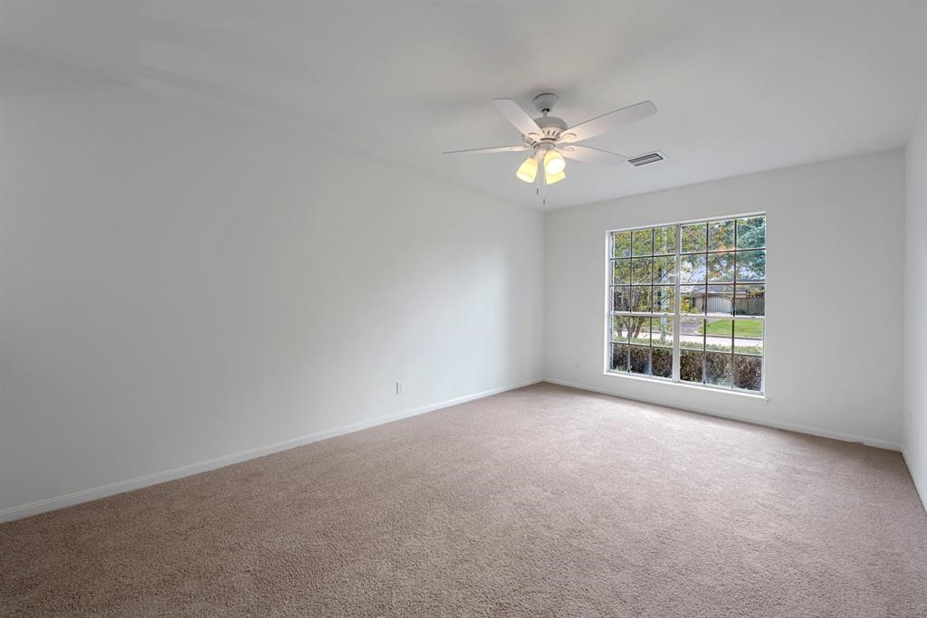 9718 Truscon Drive Property Photo 12
