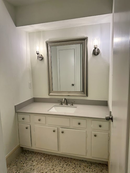 9718 Truscon Drive Property Photo 14