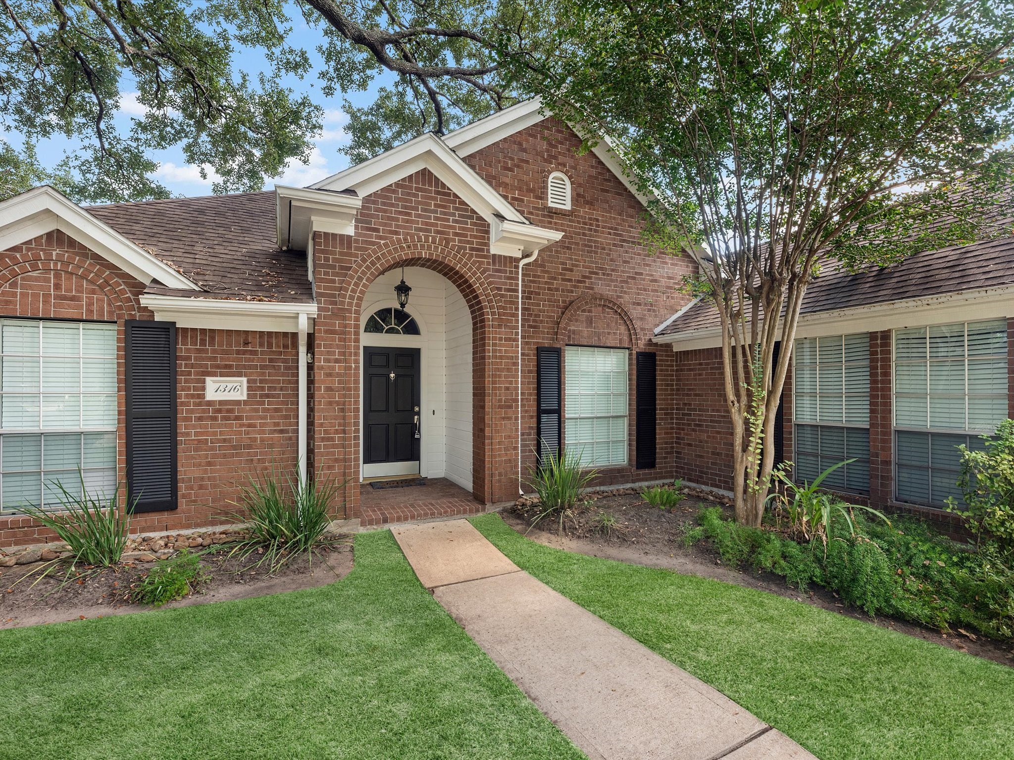 1316 Danielle Lane Property Photo 3