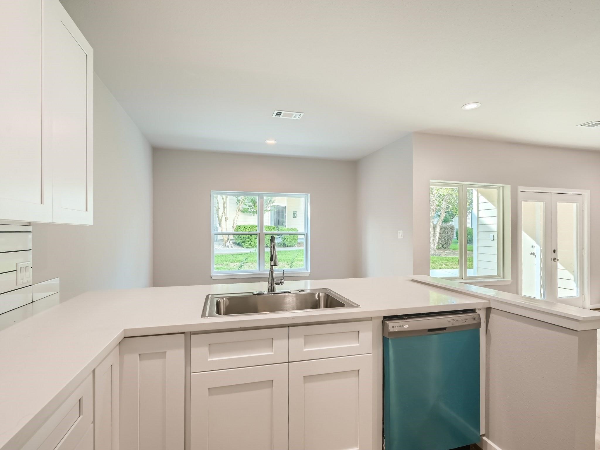 12565 Melville Drive 312 Property Photo 6