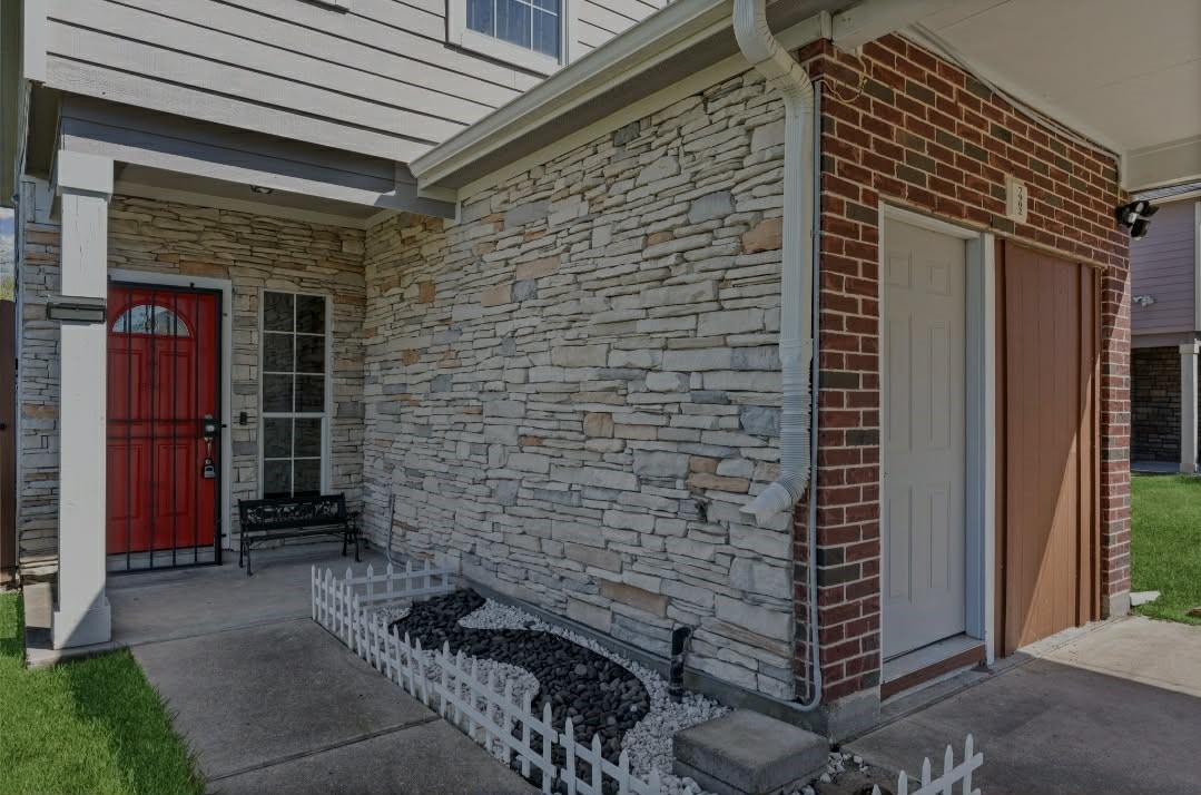 7902 Dyer Street Property Photo 6