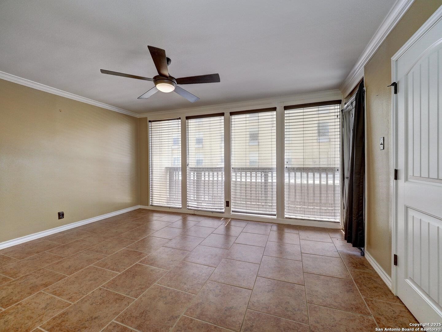 15002 Windward Drive 207 Property Photo 4