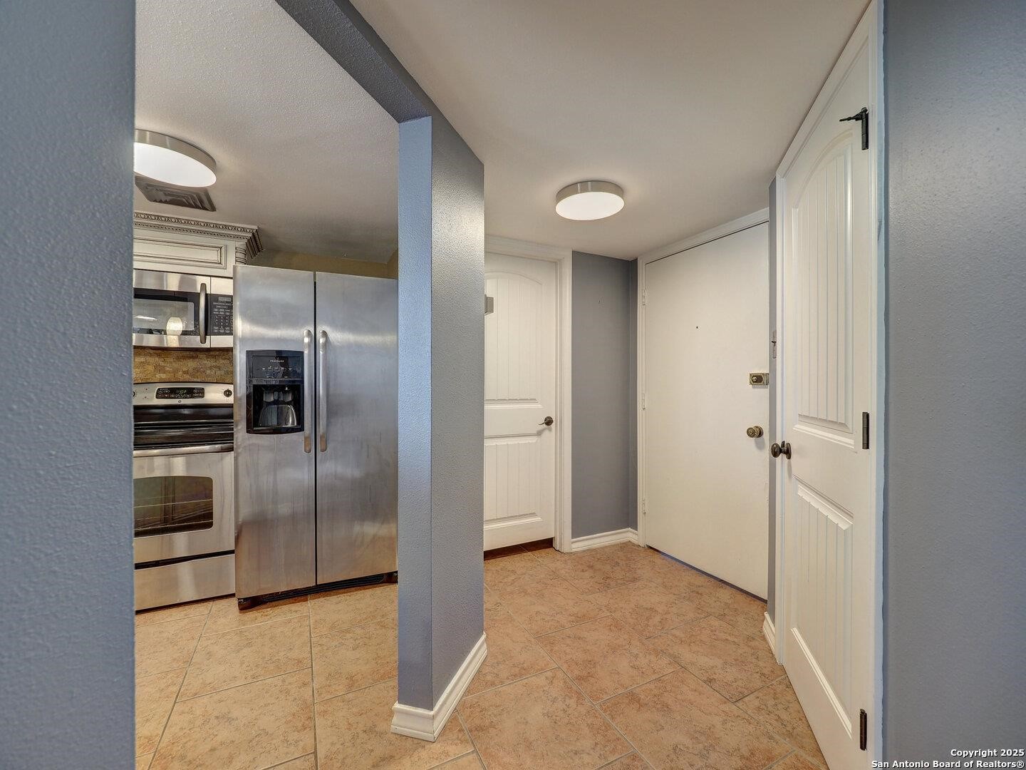 15002 Windward Drive 207 Property Photo 8