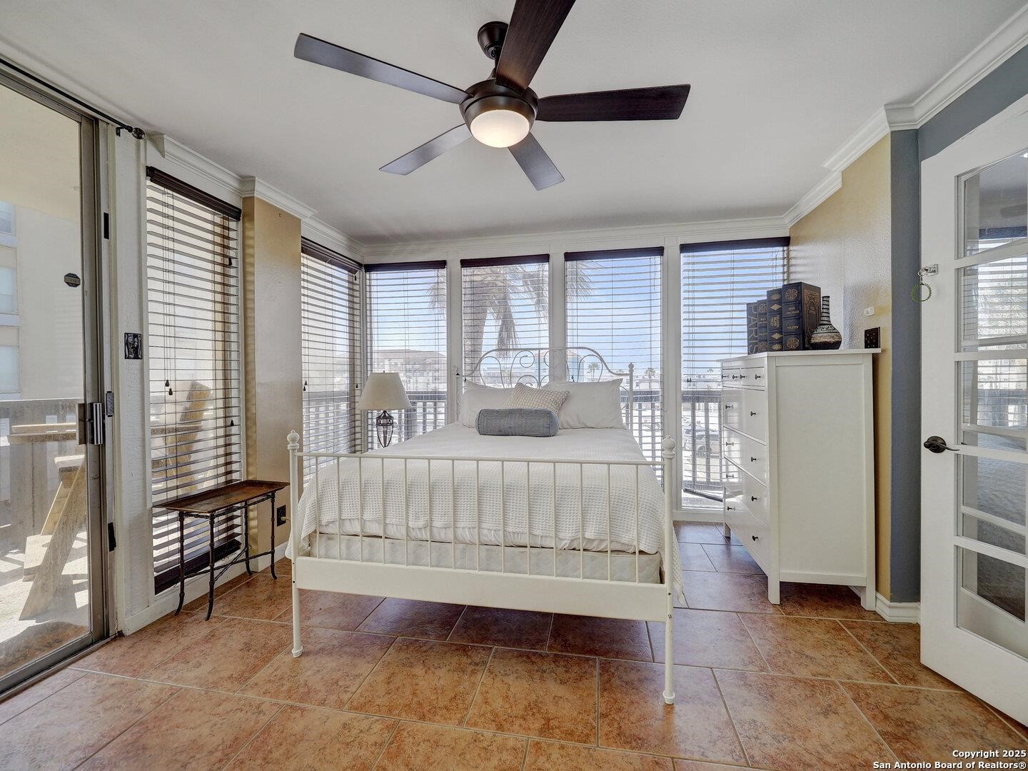 15002 Windward Drive 207 Property Photo 12