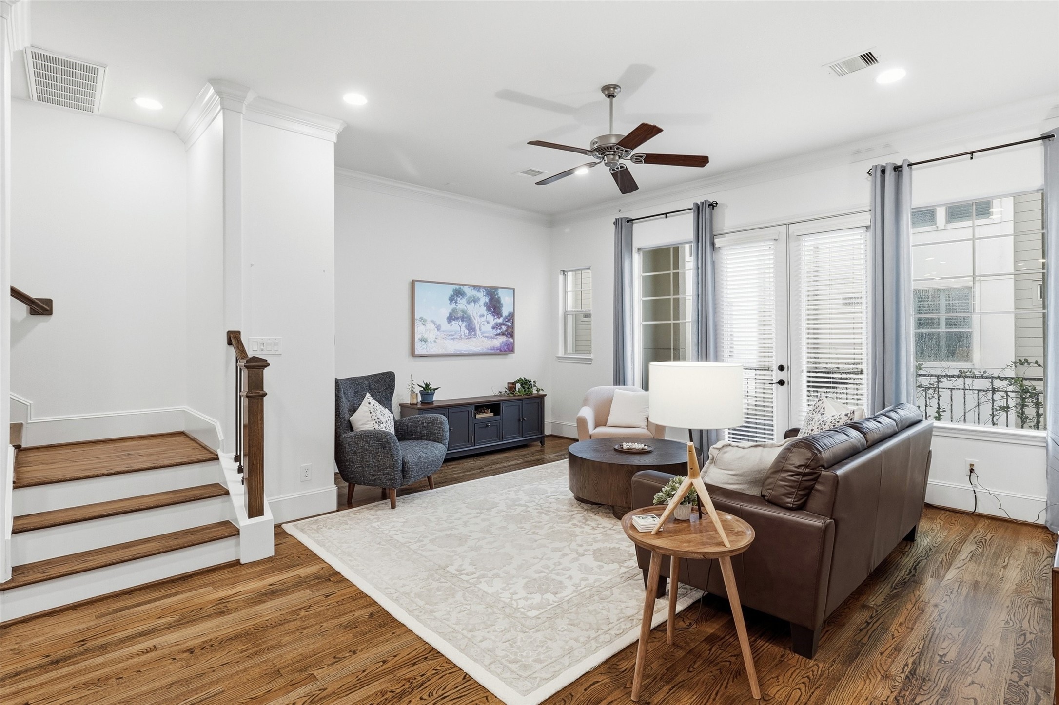 2411 Beall Street Property Photo 3