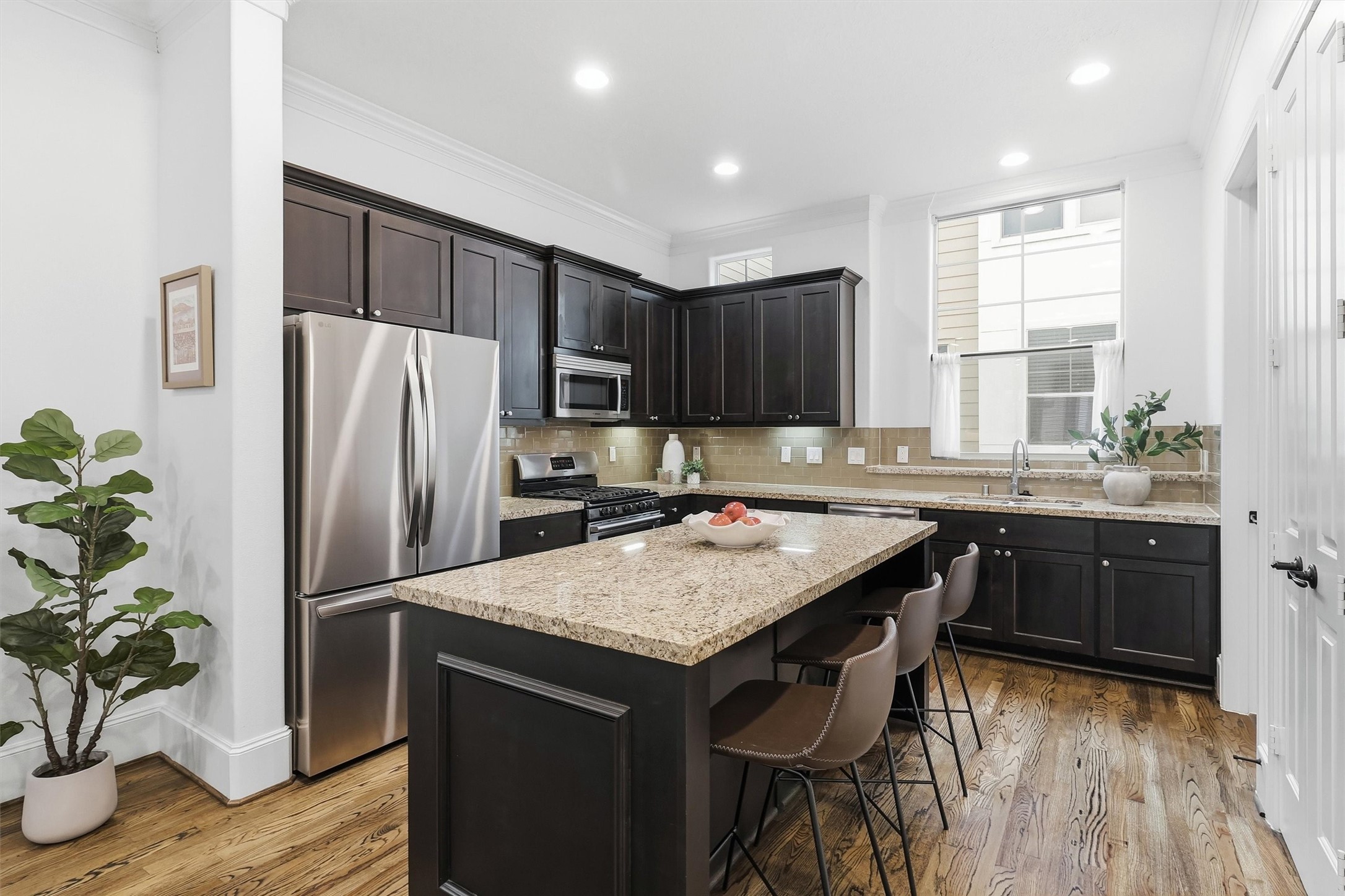 2411 Beall Street Property Photo 15