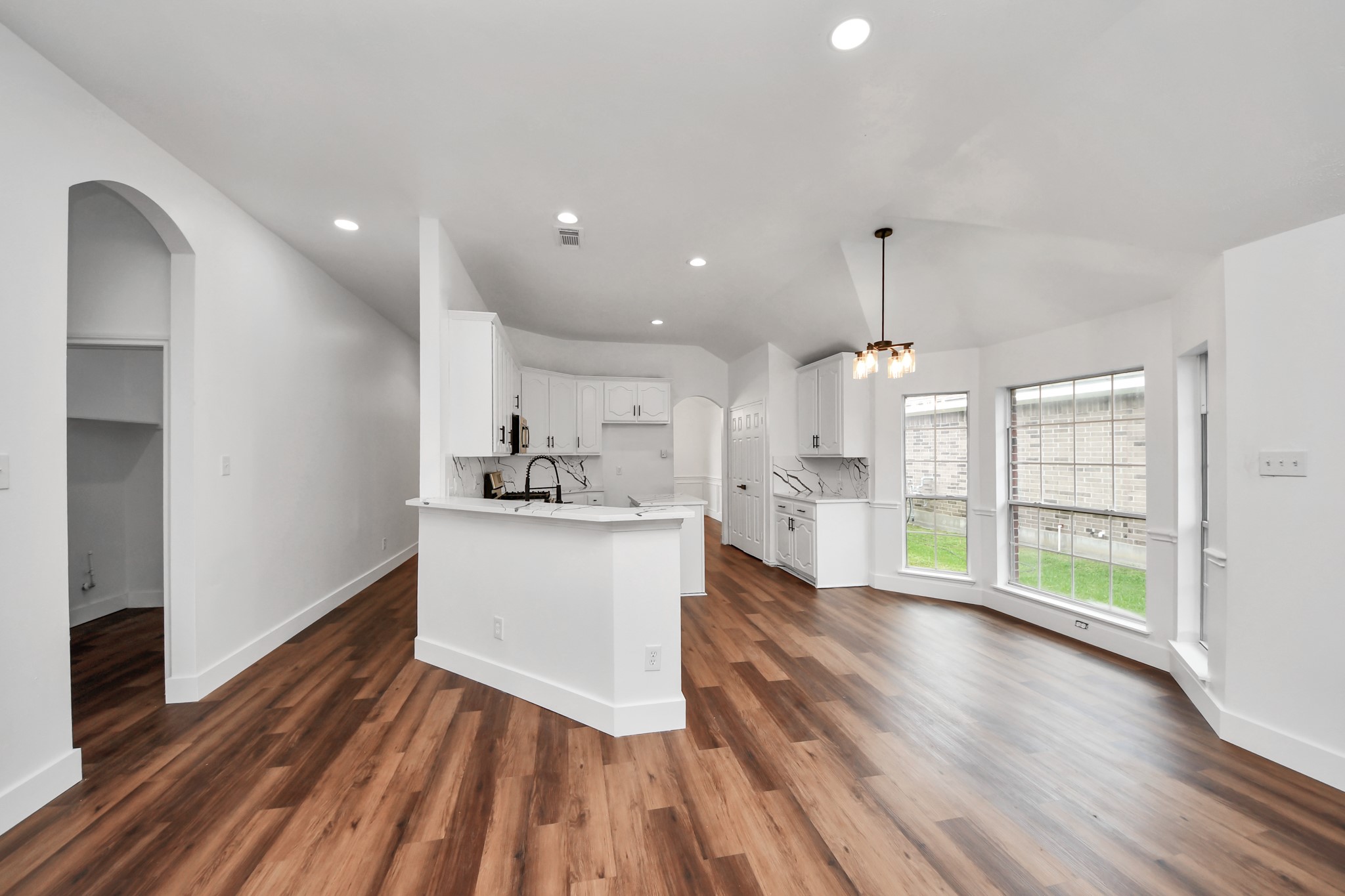 22918 Still Pond Drive Property Photo 12