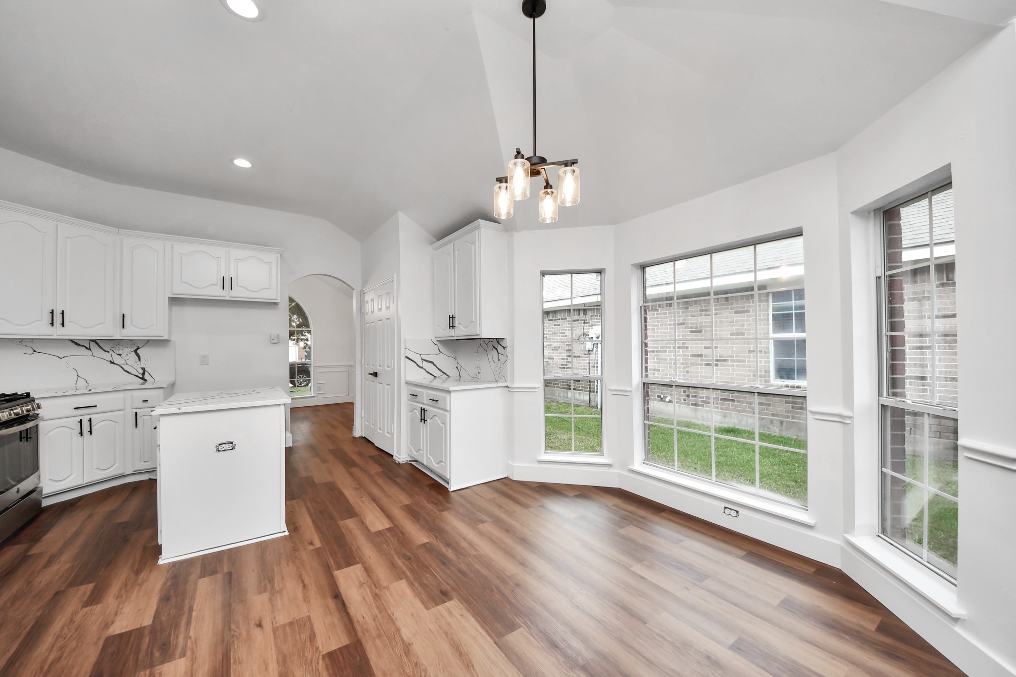 22918 Still Pond Drive Property Photo 13