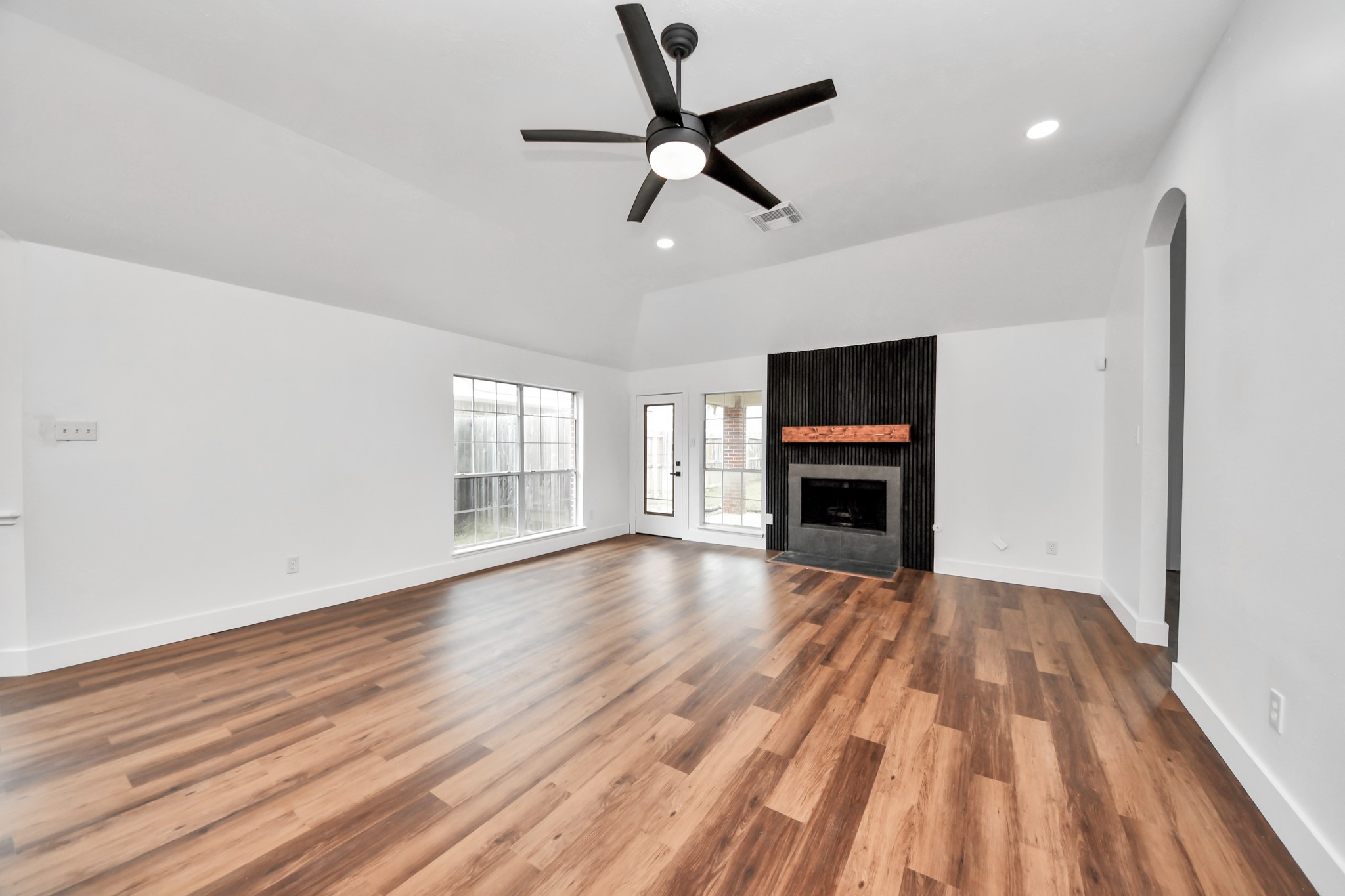22918 Still Pond Drive Property Photo 16