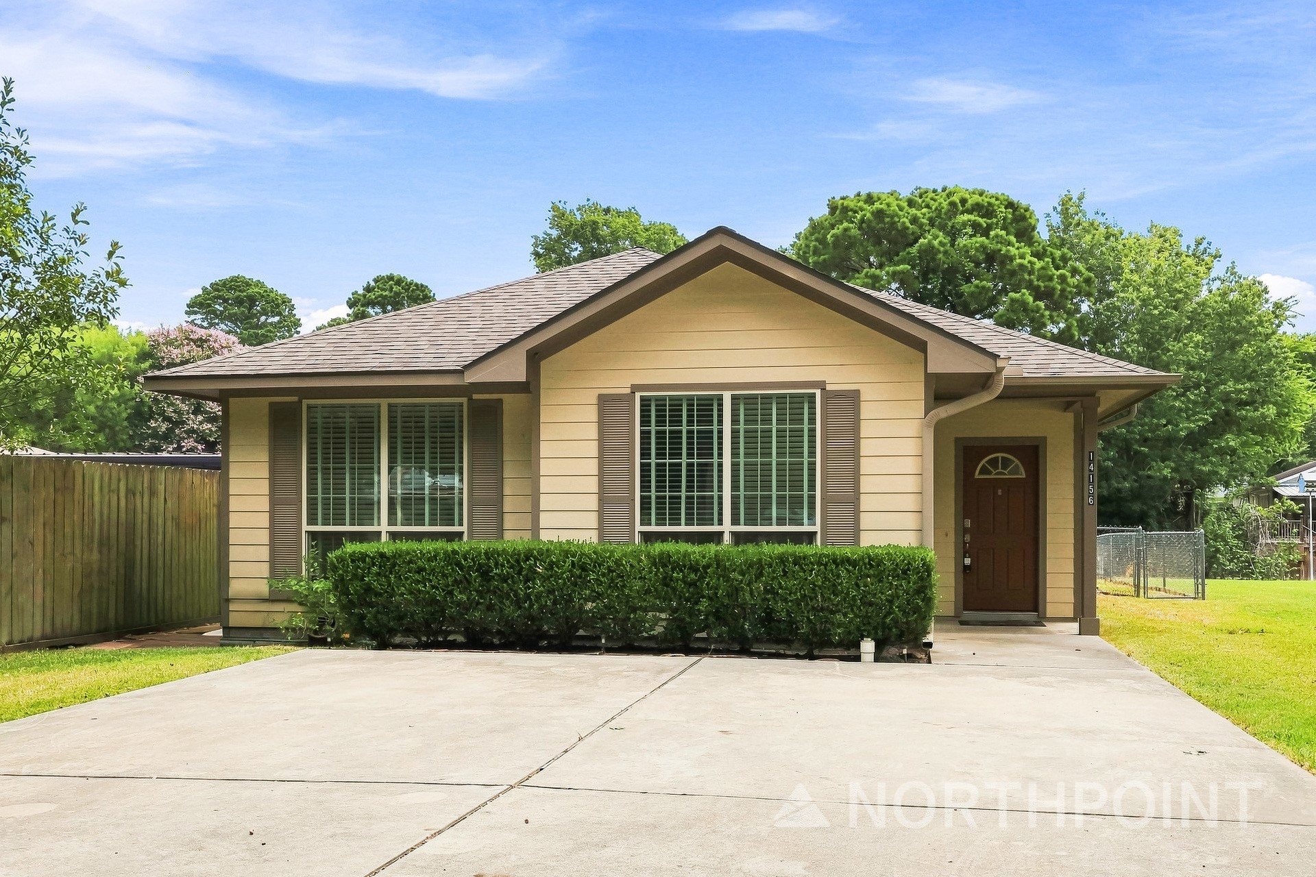 14156 Shadow Bay Drive Property Photo 1