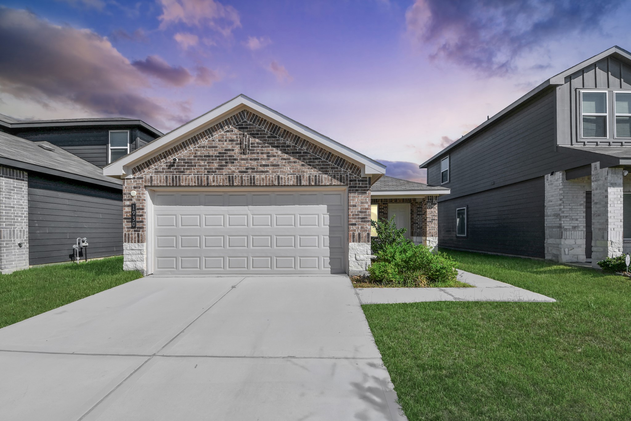 1930 Legacy Hills Drive Property Photo 1