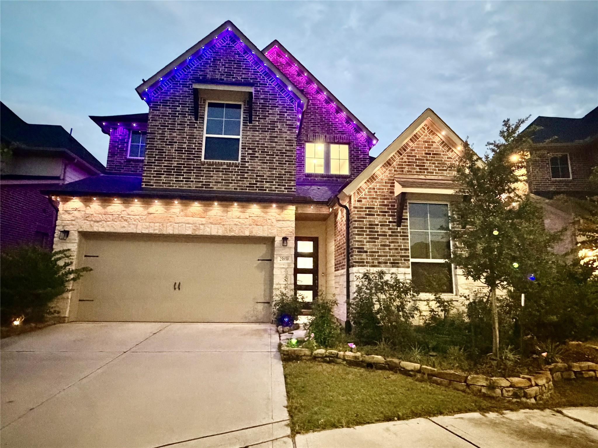 25859 Rippey Glen Drive Property Photo 2