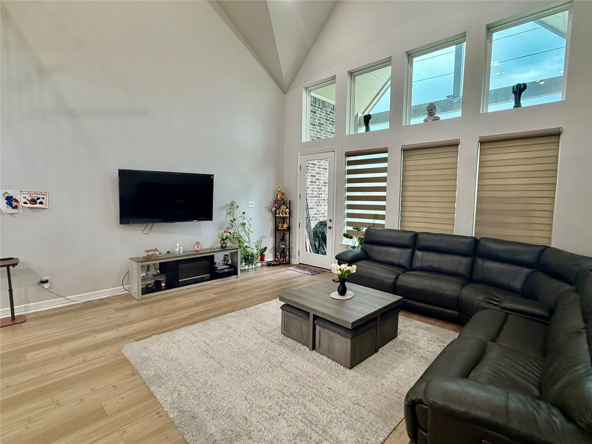 25859 Rippey Glen Drive Property Photo 10