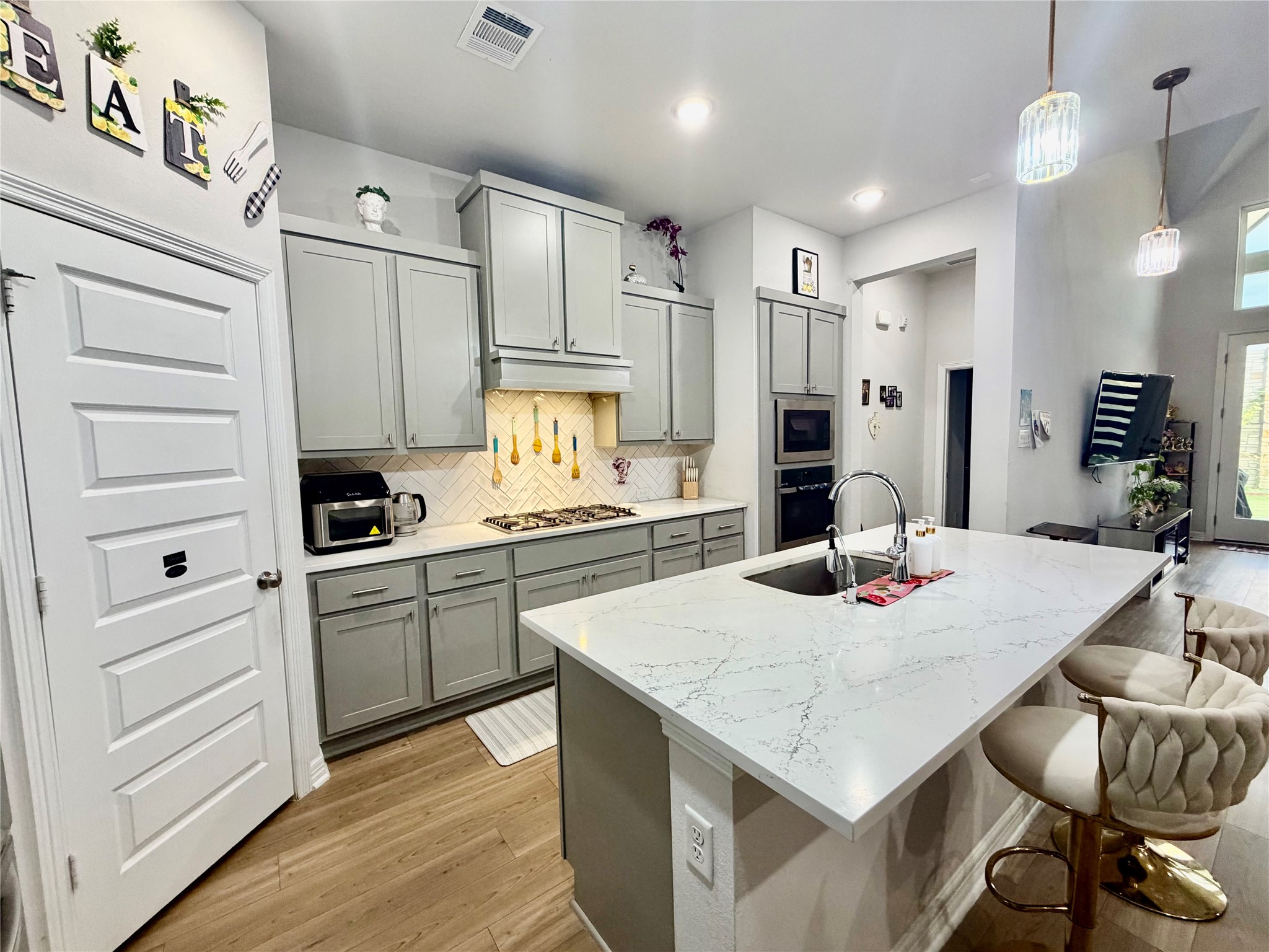 25859 Rippey Glen Drive Property Photo 16