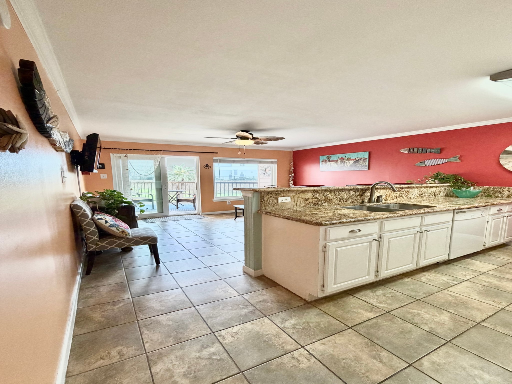 9520 Seawall Boulevard 111 Property Photo 5