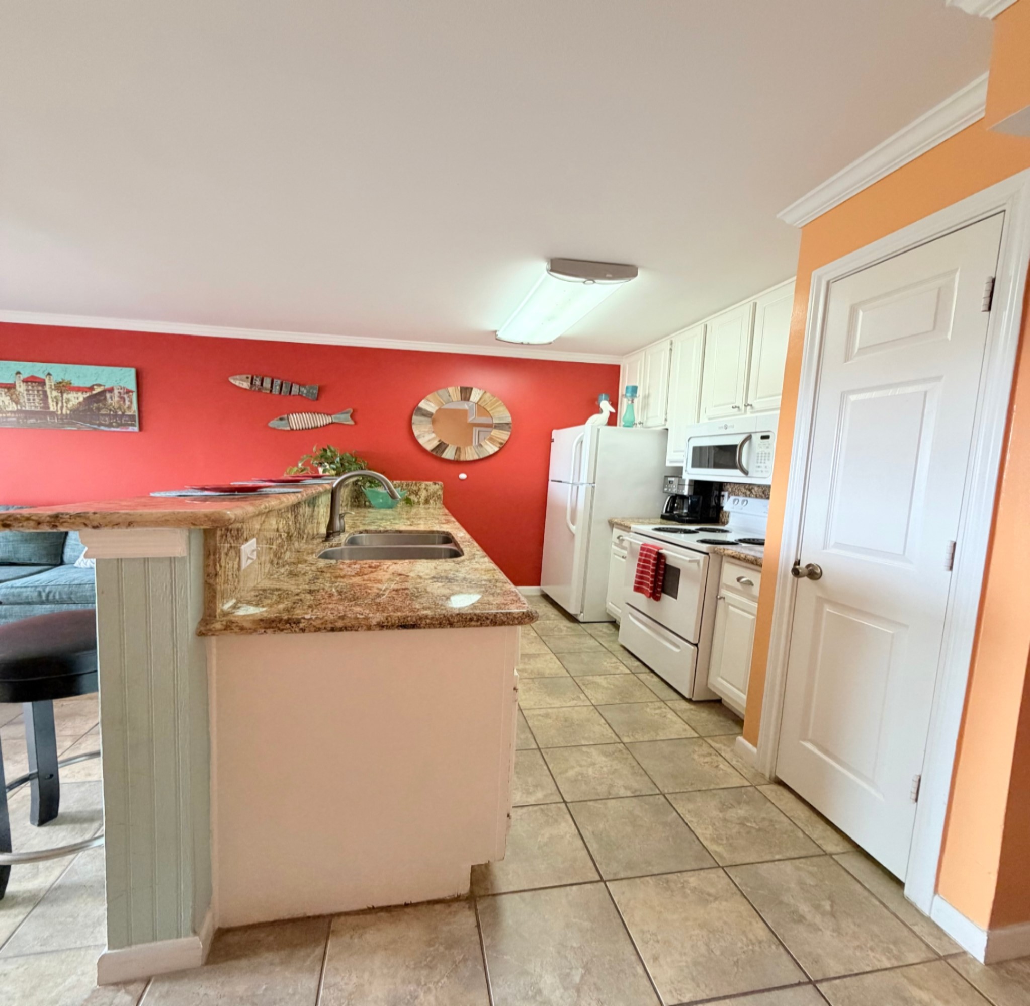 9520 Seawall Boulevard 111 Property Photo 7