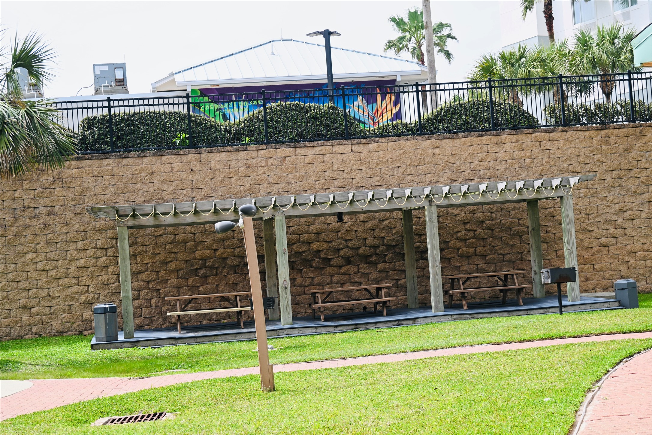 9520 Seawall Boulevard 111 Property Photo 16