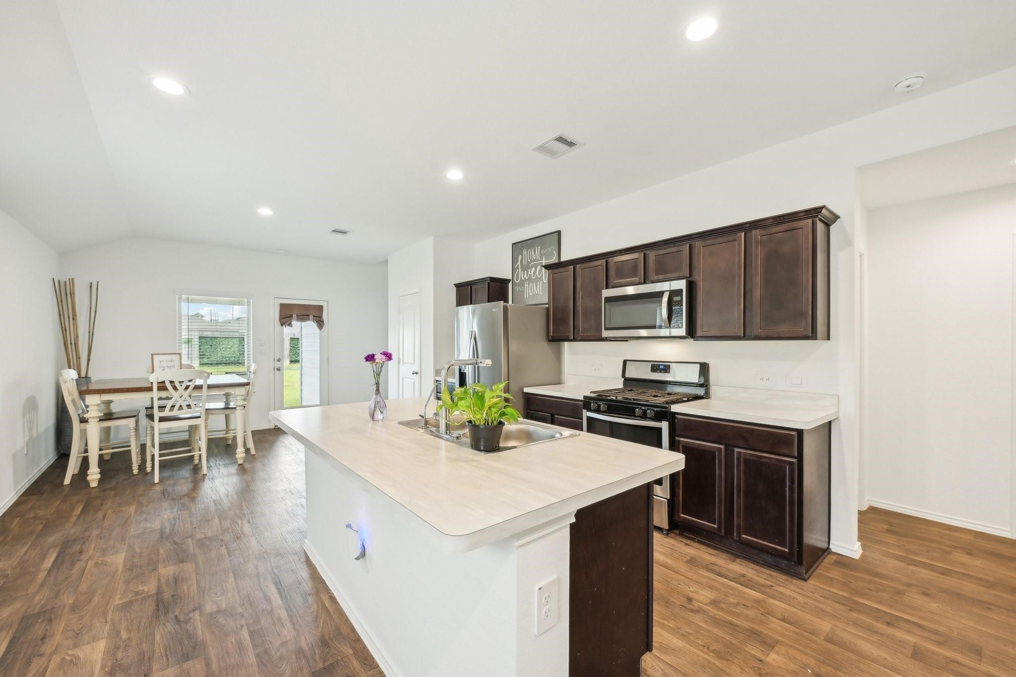 22530 Aspen Tarn Trail Property Photo 7