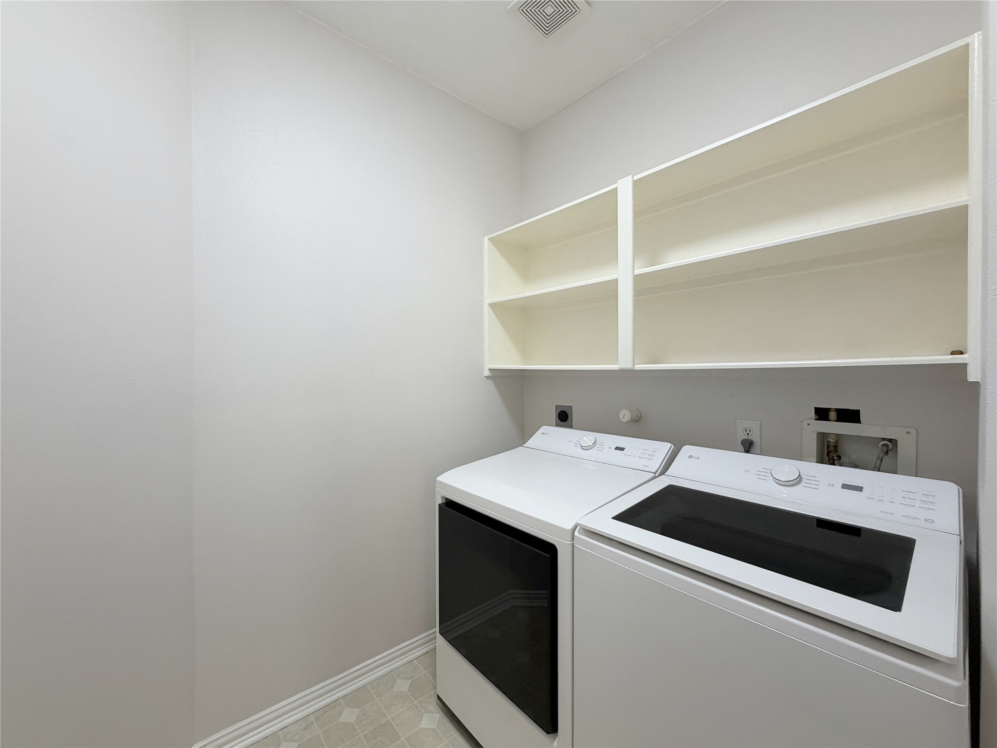 3822 Shady Harbor Drive Property Photo 21