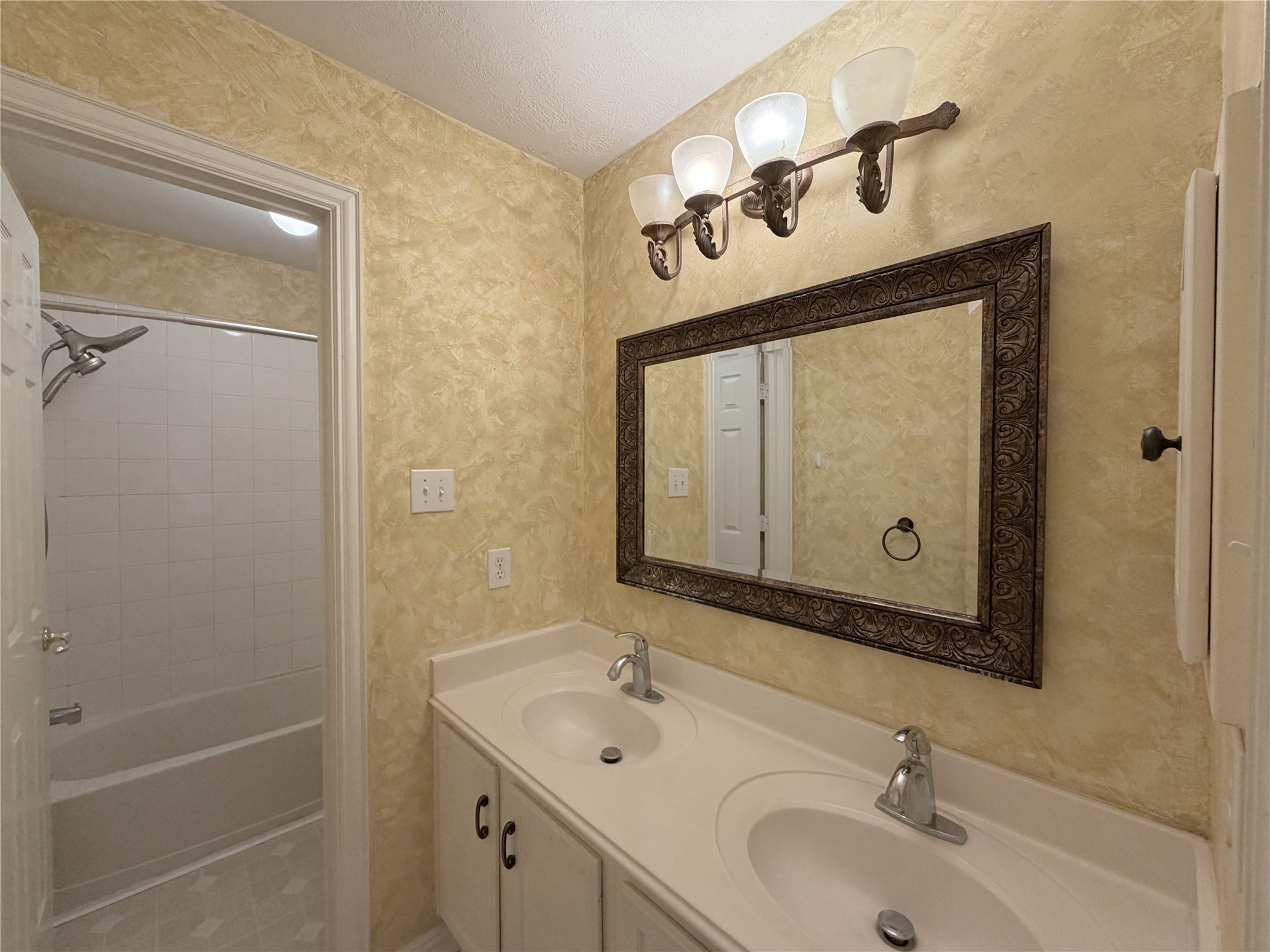 3822 Shady Harbor Drive Property Photo 26