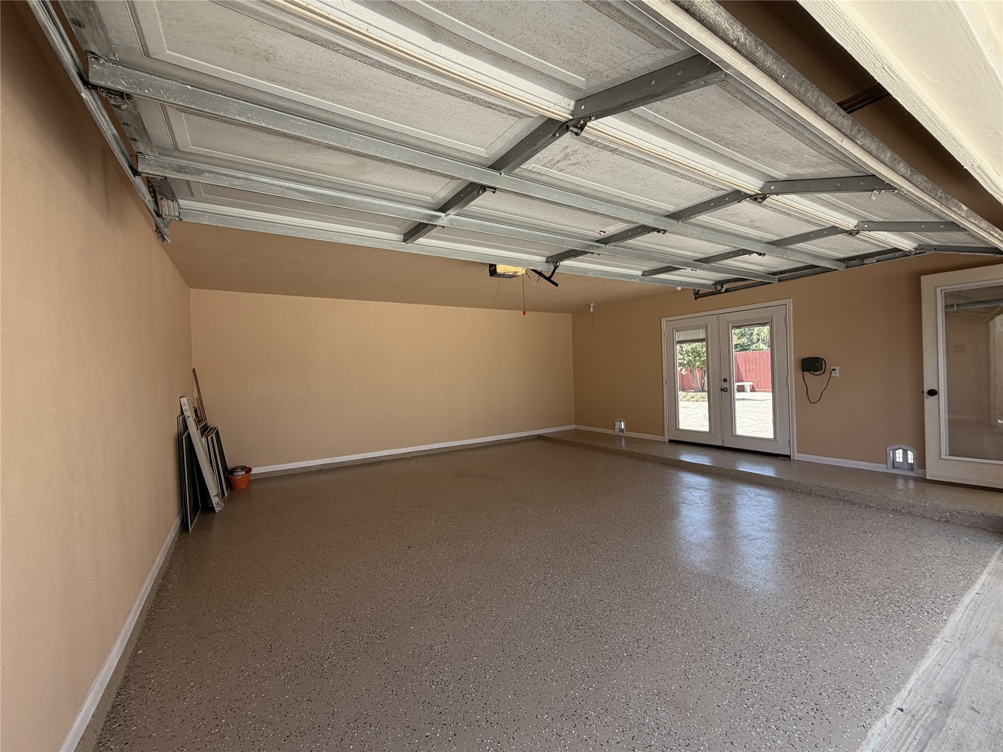 3822 Shady Harbor Drive Property Photo 27