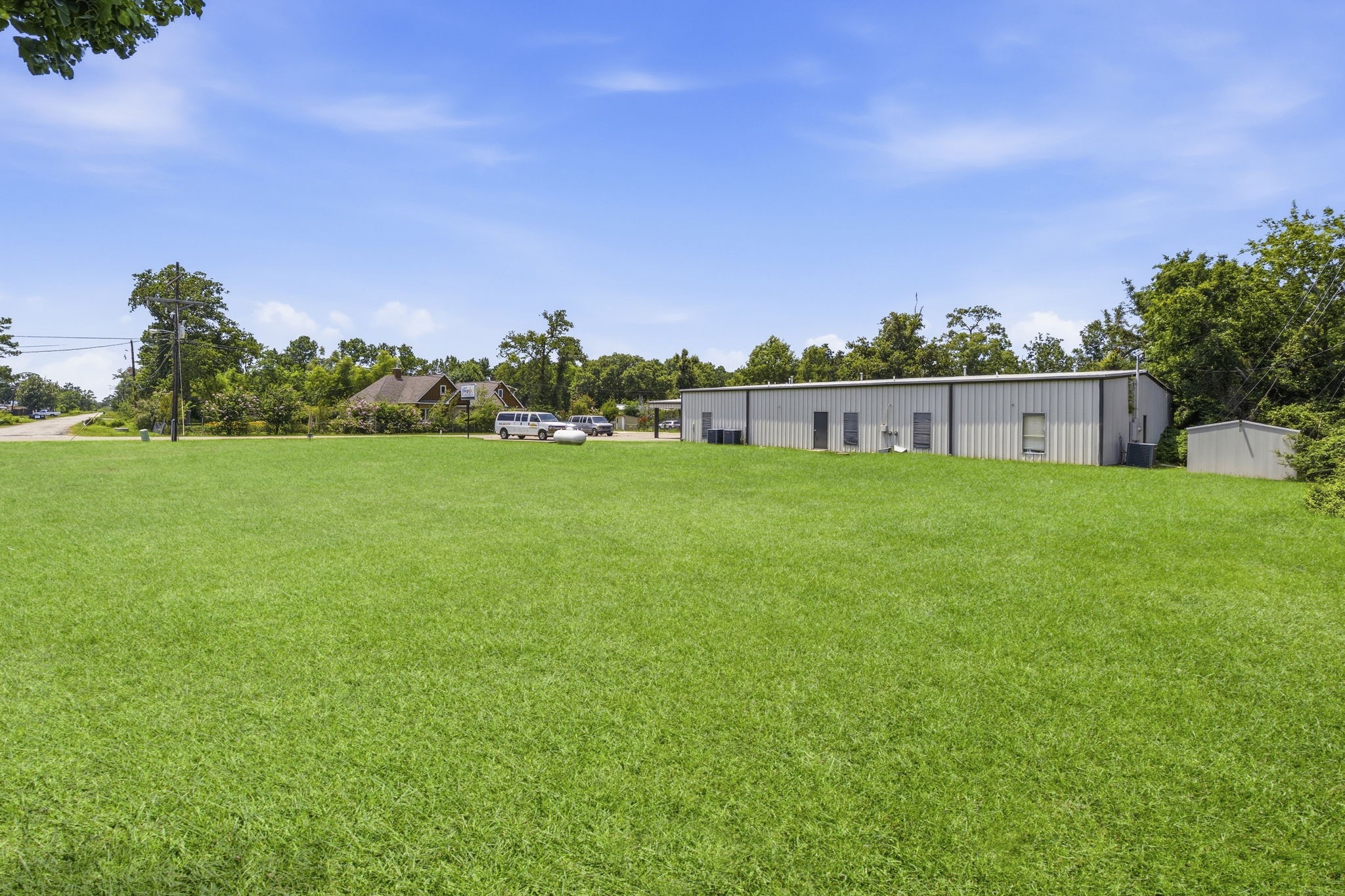16737 Sprawling Oaks Drive Property Photo 32