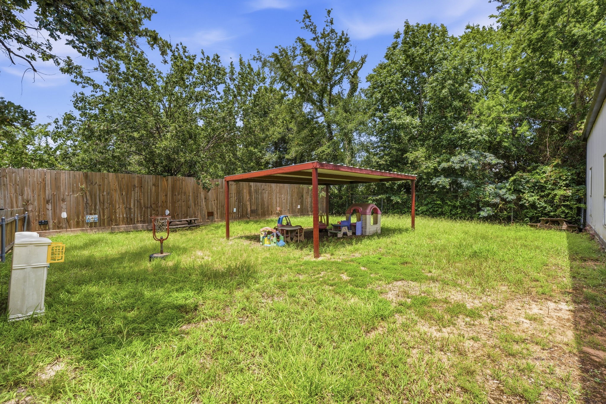 16737 Sprawling Oaks Drive Property Photo 48