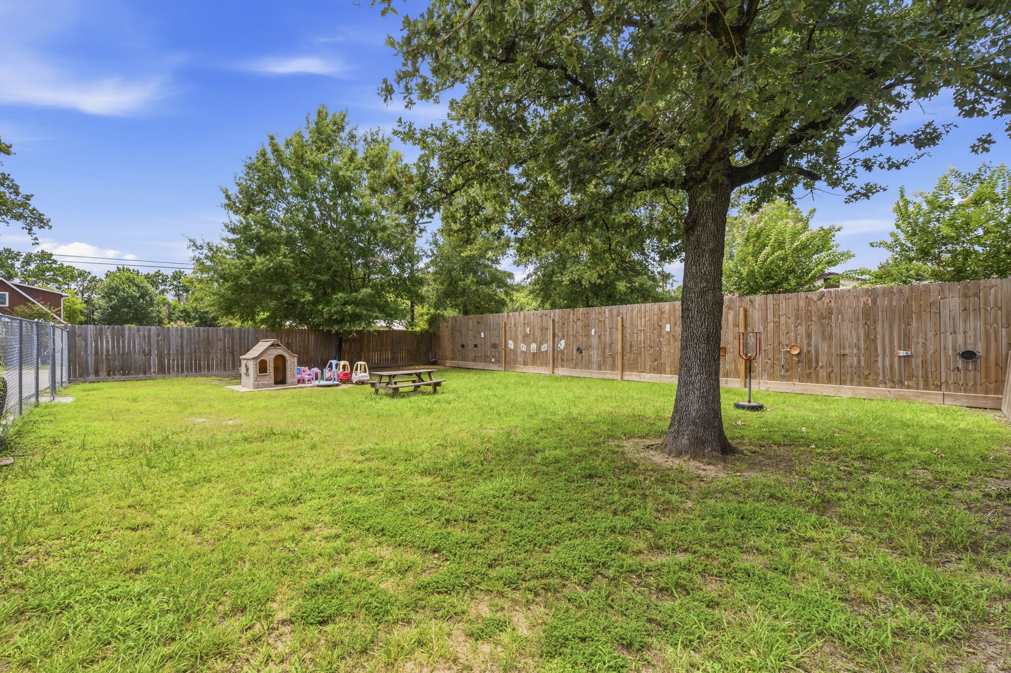 16737 Sprawling Oaks Drive Property Photo 49