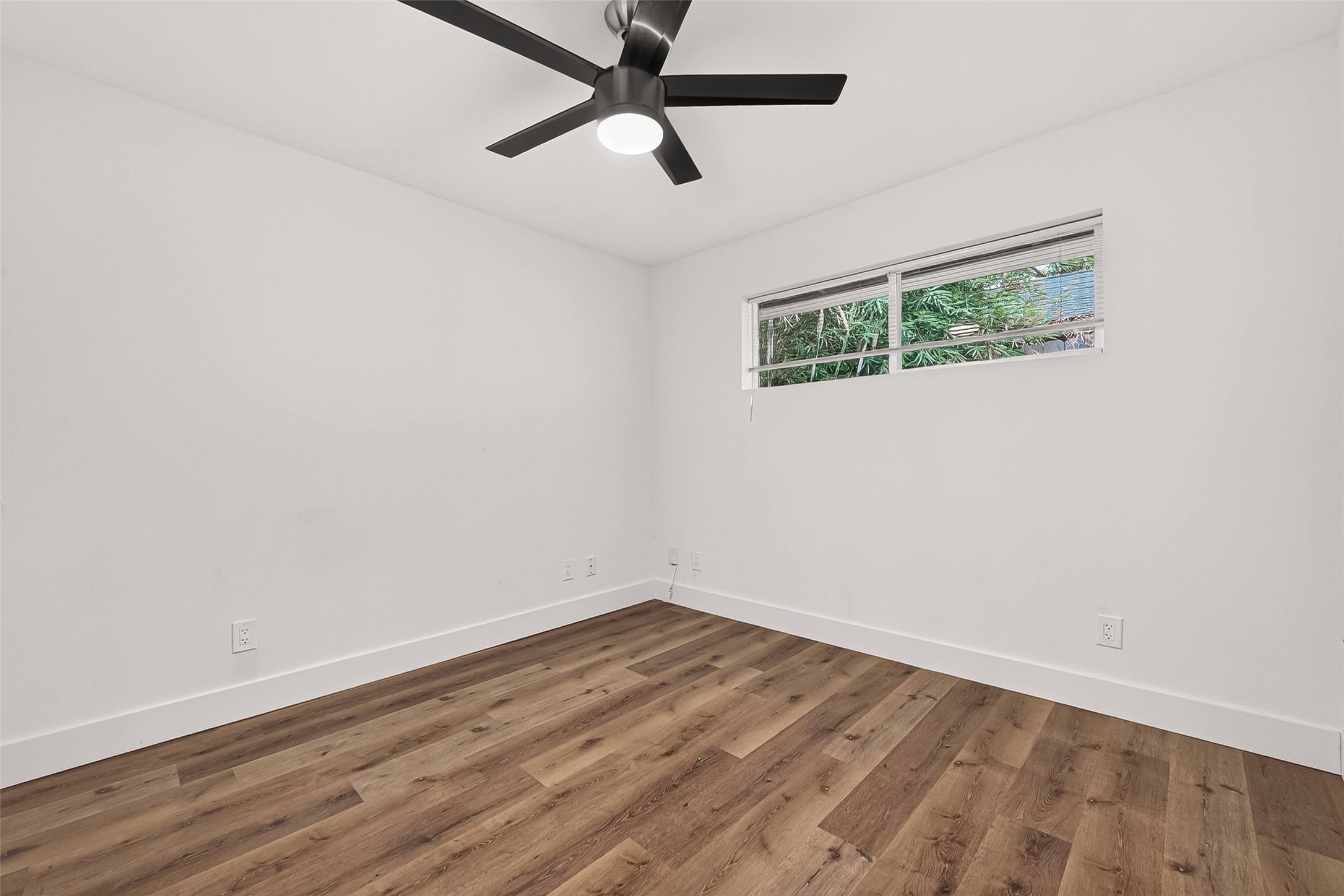 10819 Oasis Drive Property Photo 28