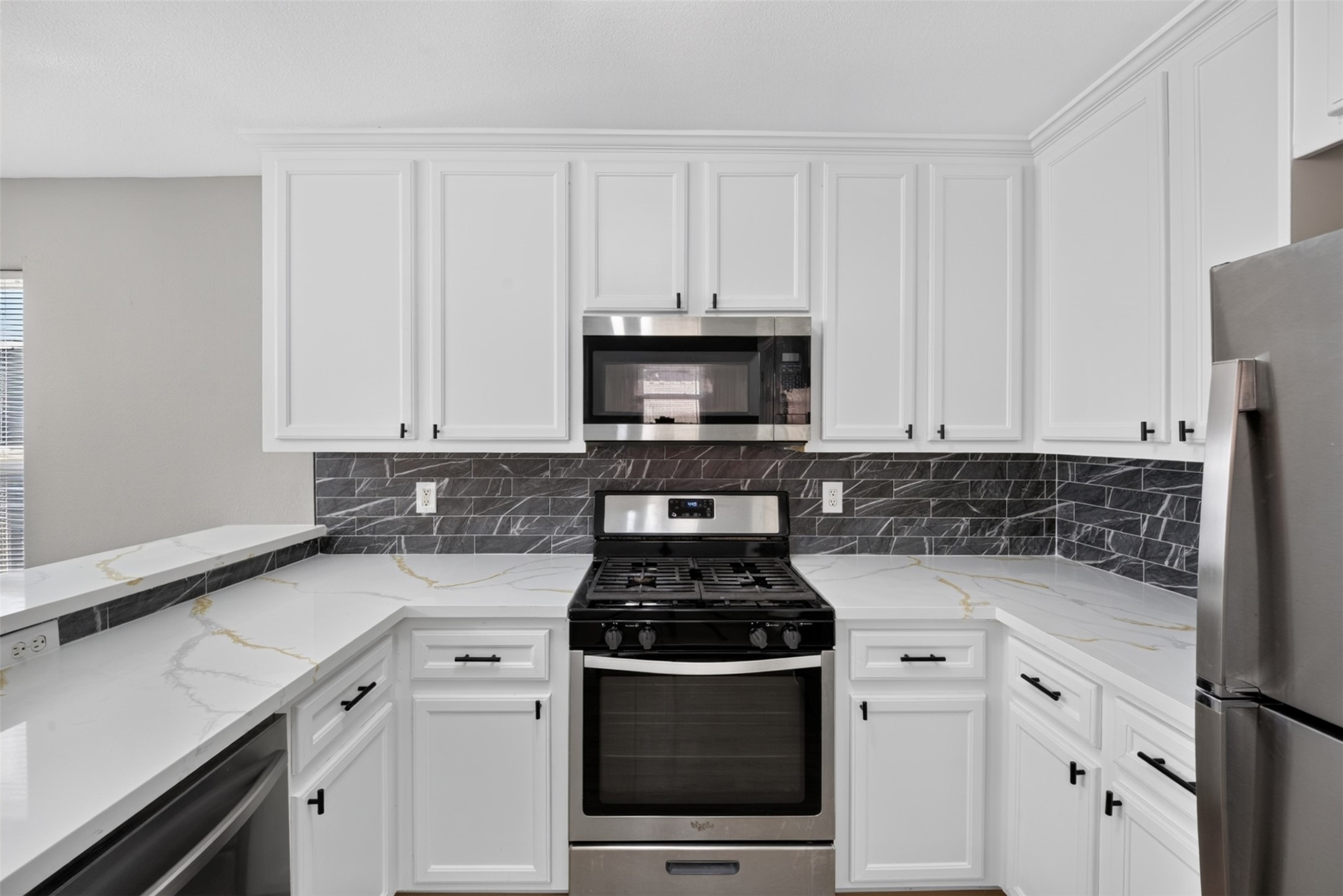 2917 Avenue M Property Photo 12