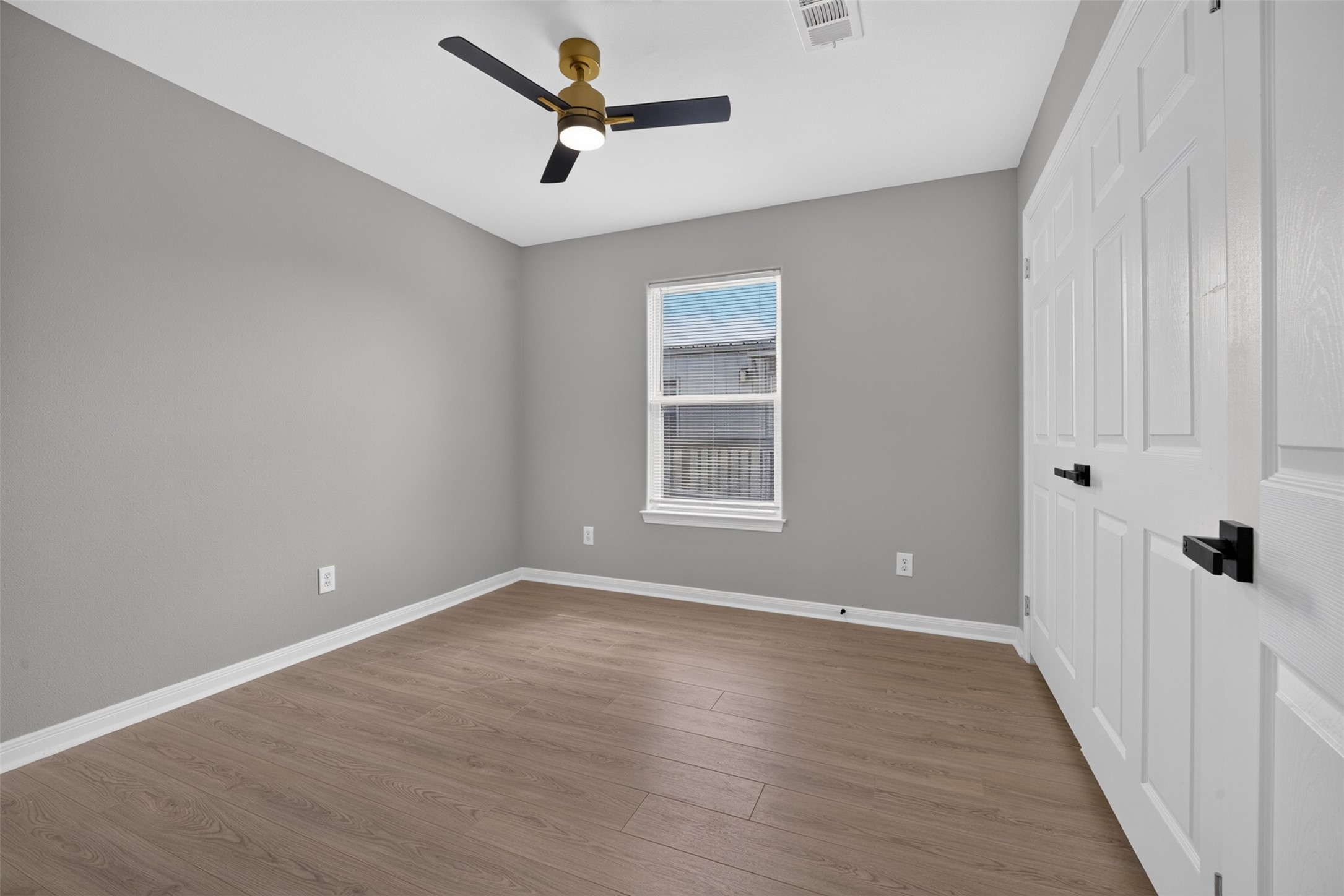 2917 Avenue M Property Photo 15