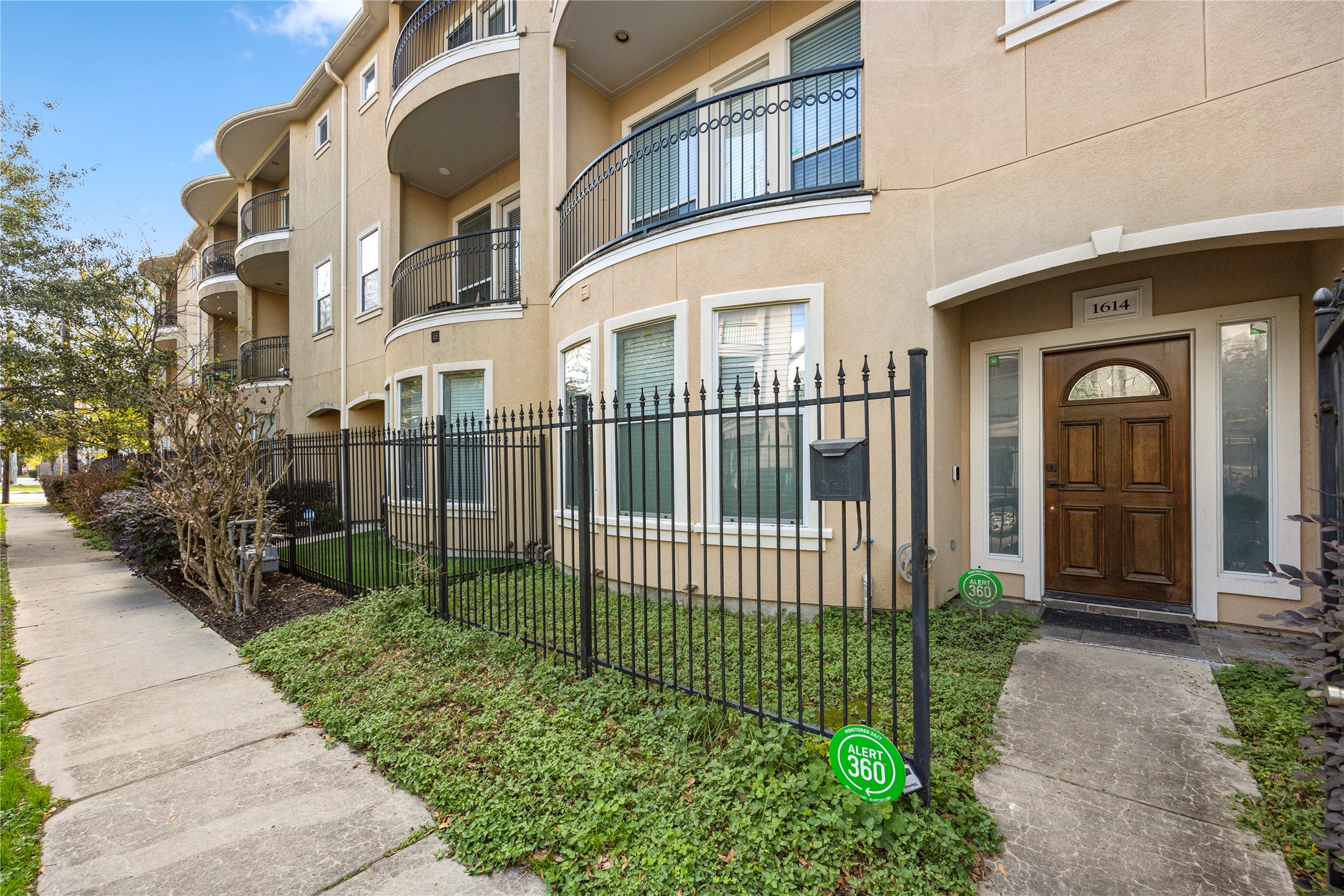 1614 Stuart Street Property Photo 2