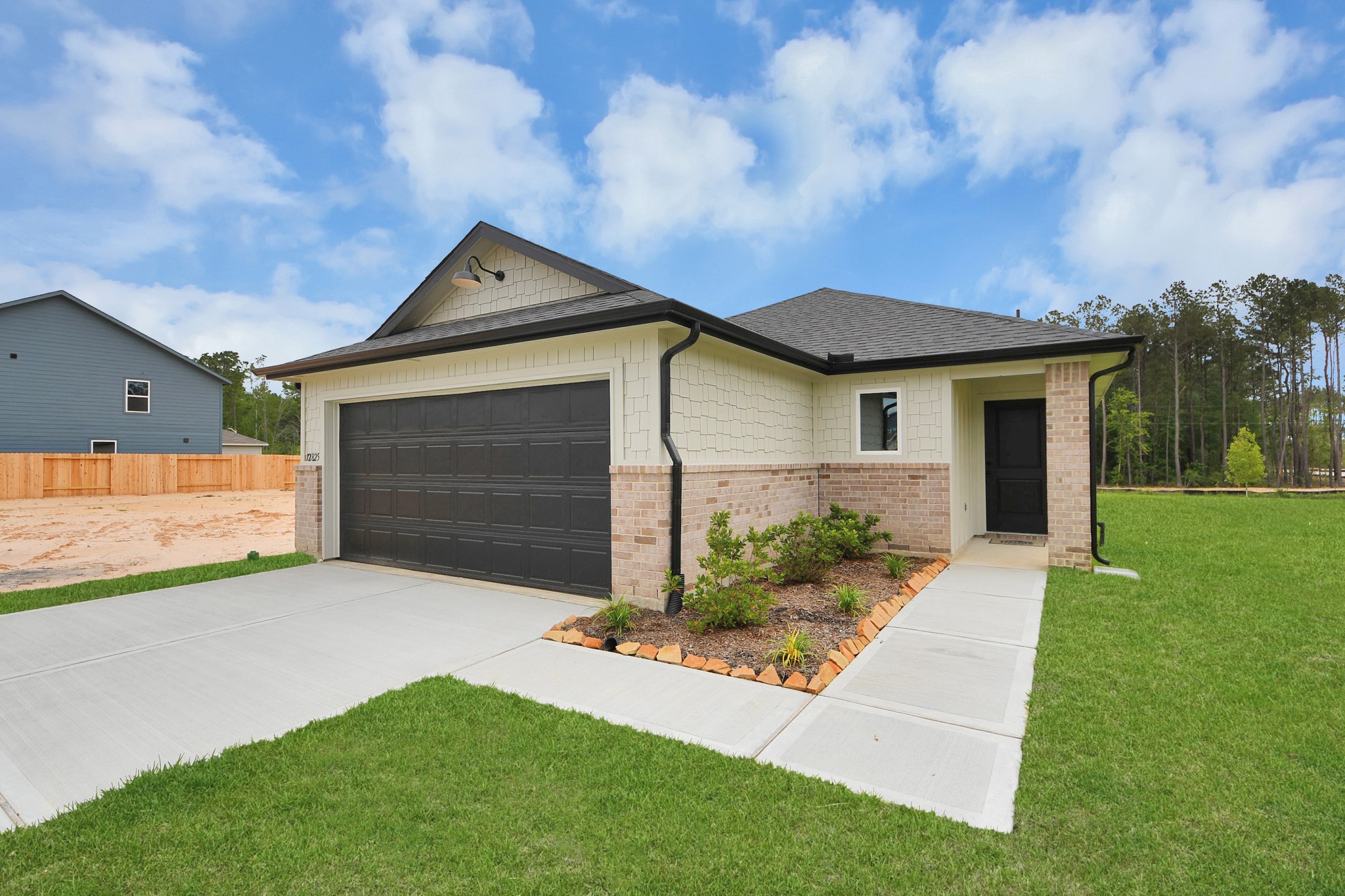 12825 Naval Drive Property Photo 1
