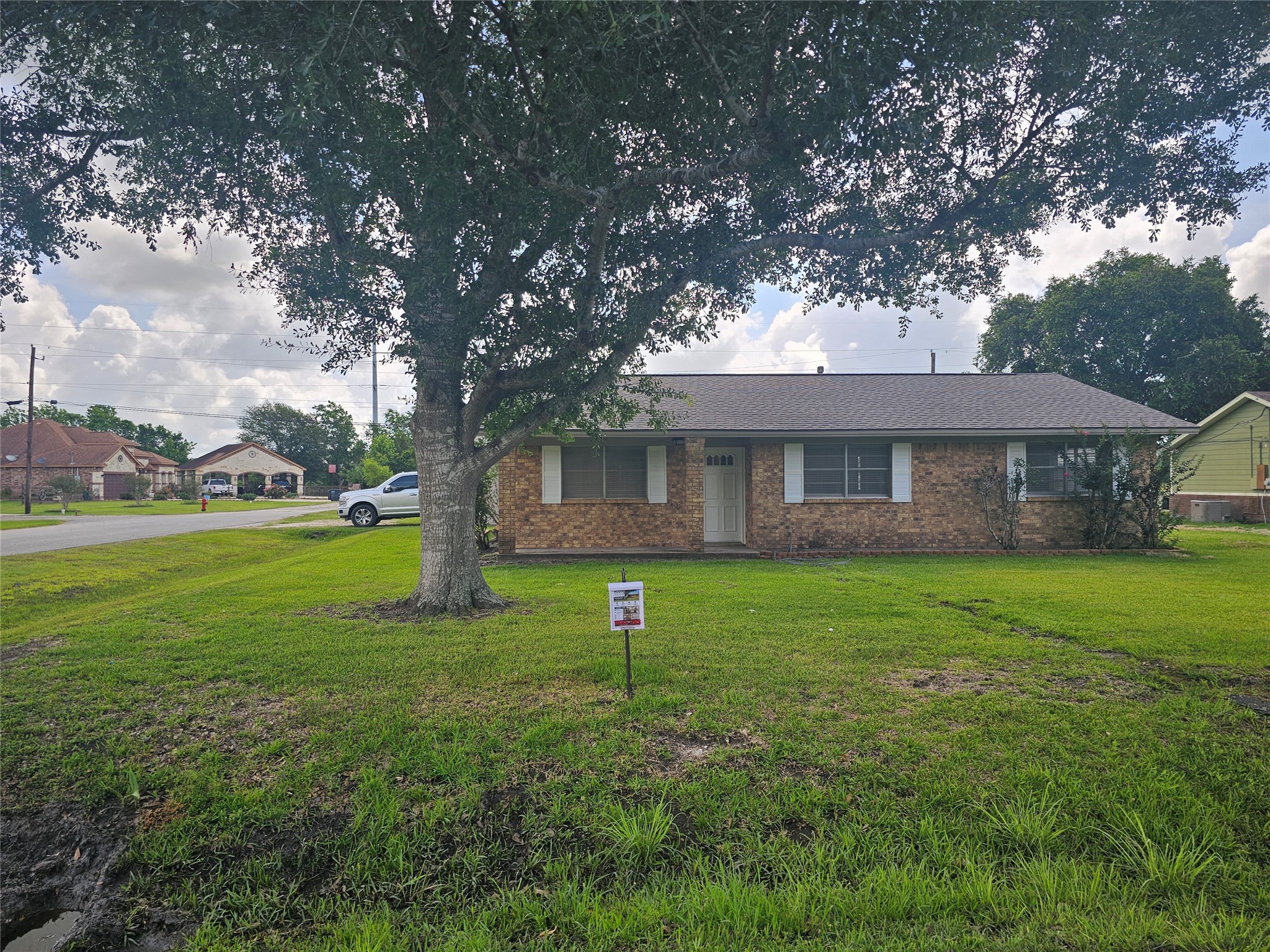 120 Ronald Avenue Property Photo 1