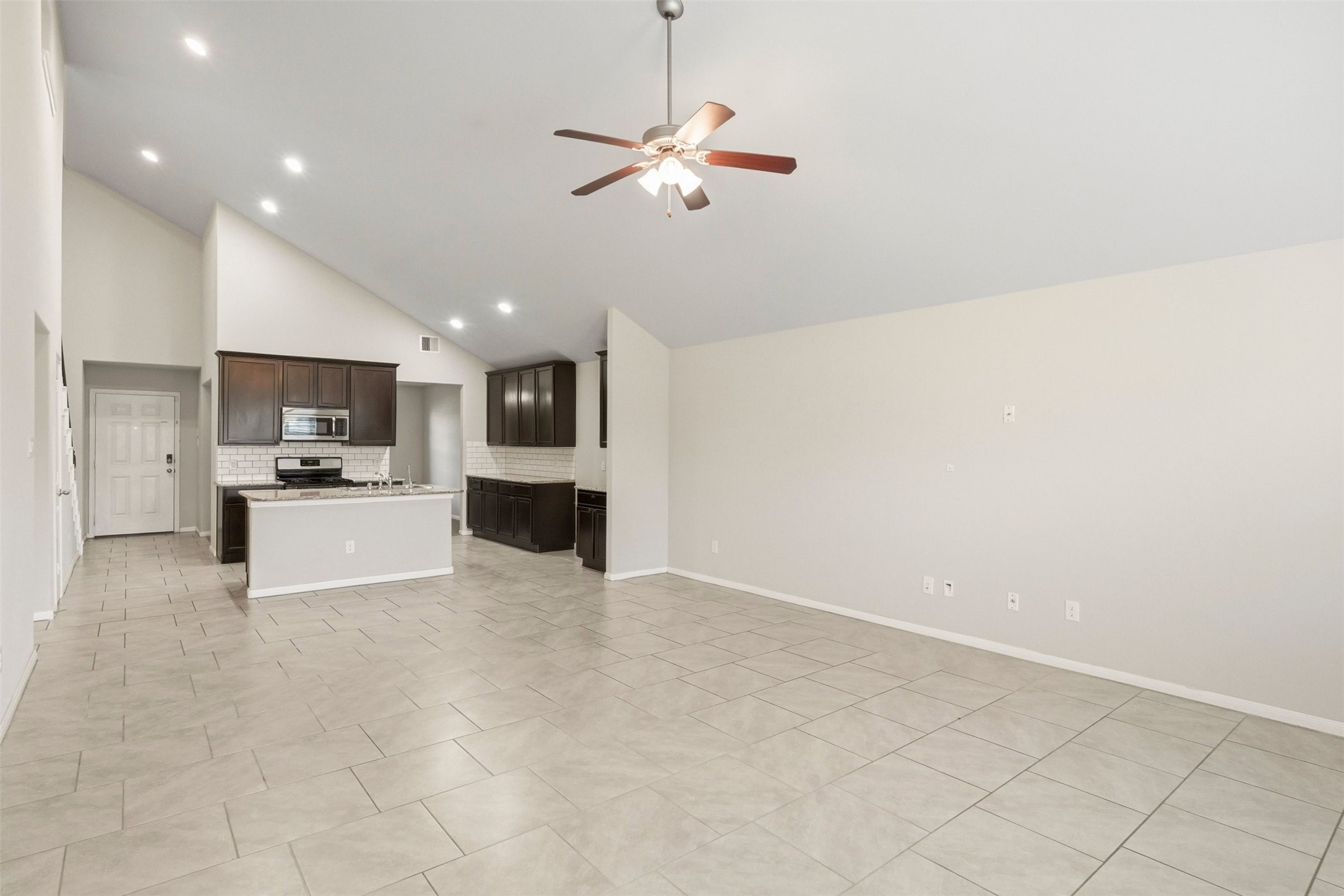 2202 Tannin Trace Property Photo 10