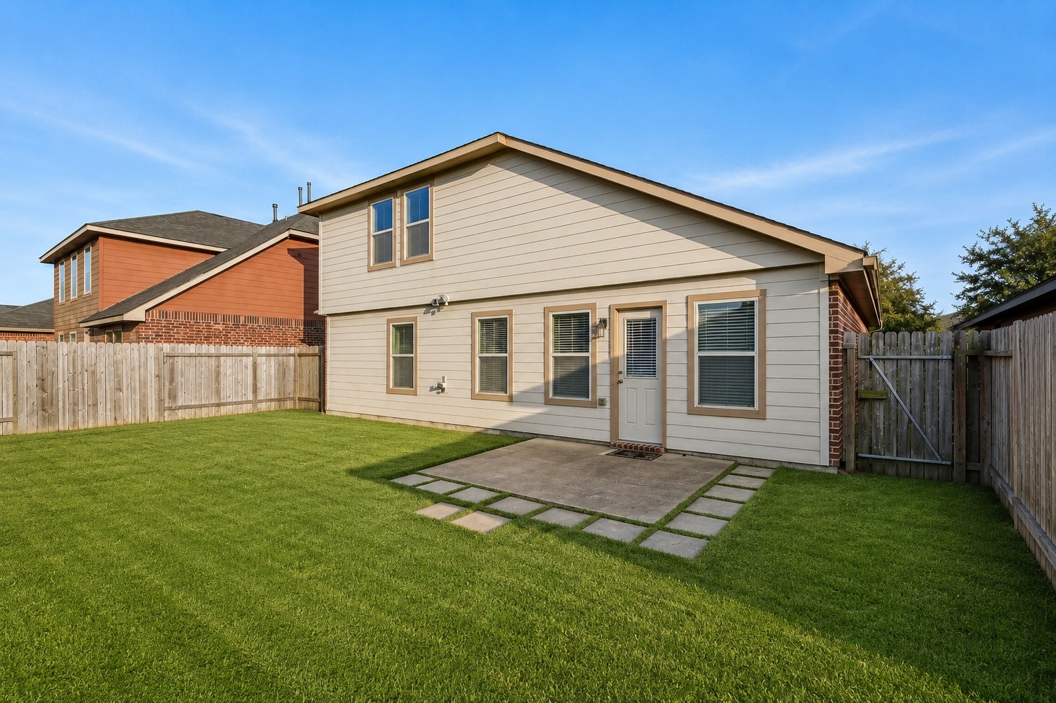 2202 Tannin Trace Property Photo 24