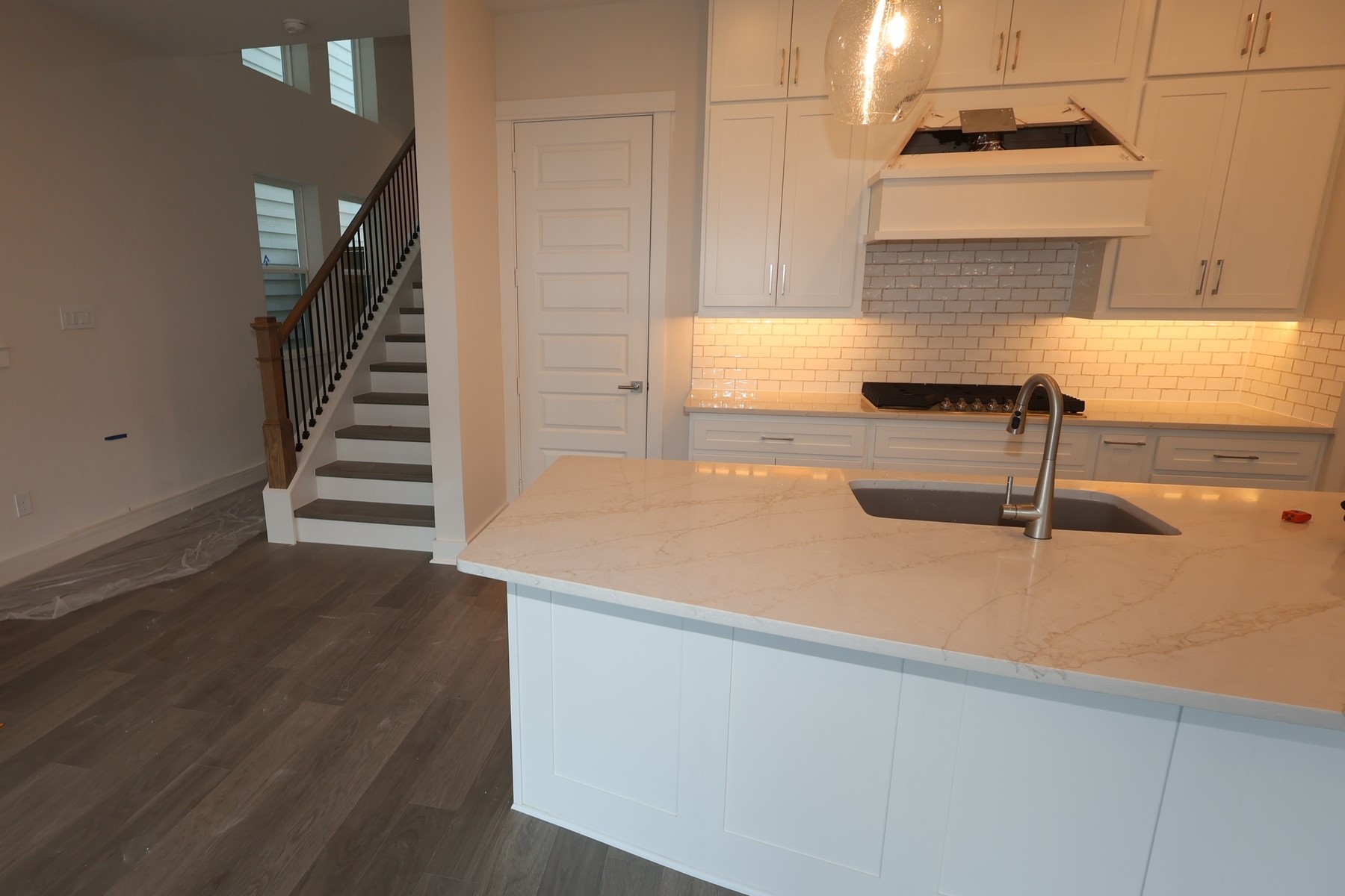 16018 Hayes Park Drive Property Photo 8
