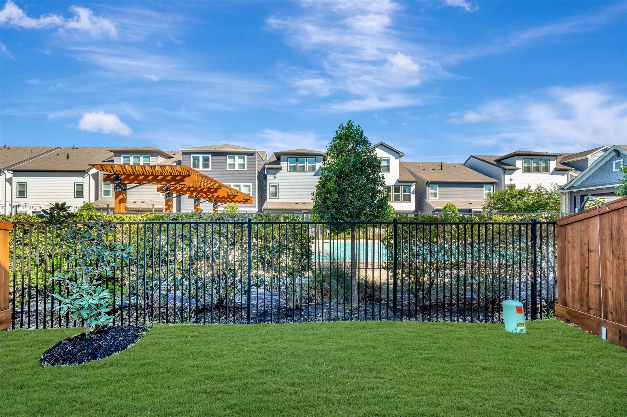 16018 Hayes Park Drive Property Photo 10