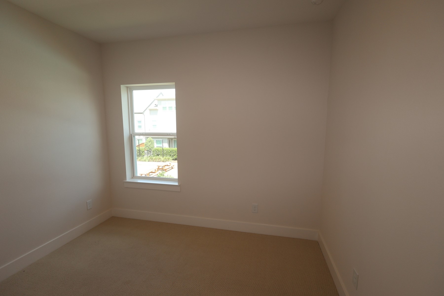 16018 Hayes Park Drive Property Photo 11
