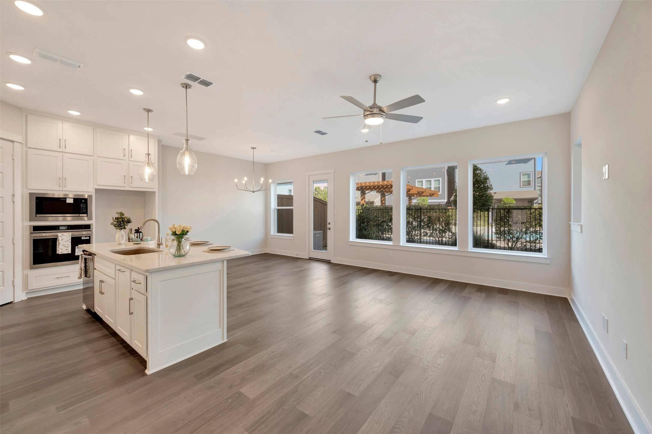 16018 Hayes Park Drive Property Photo 16